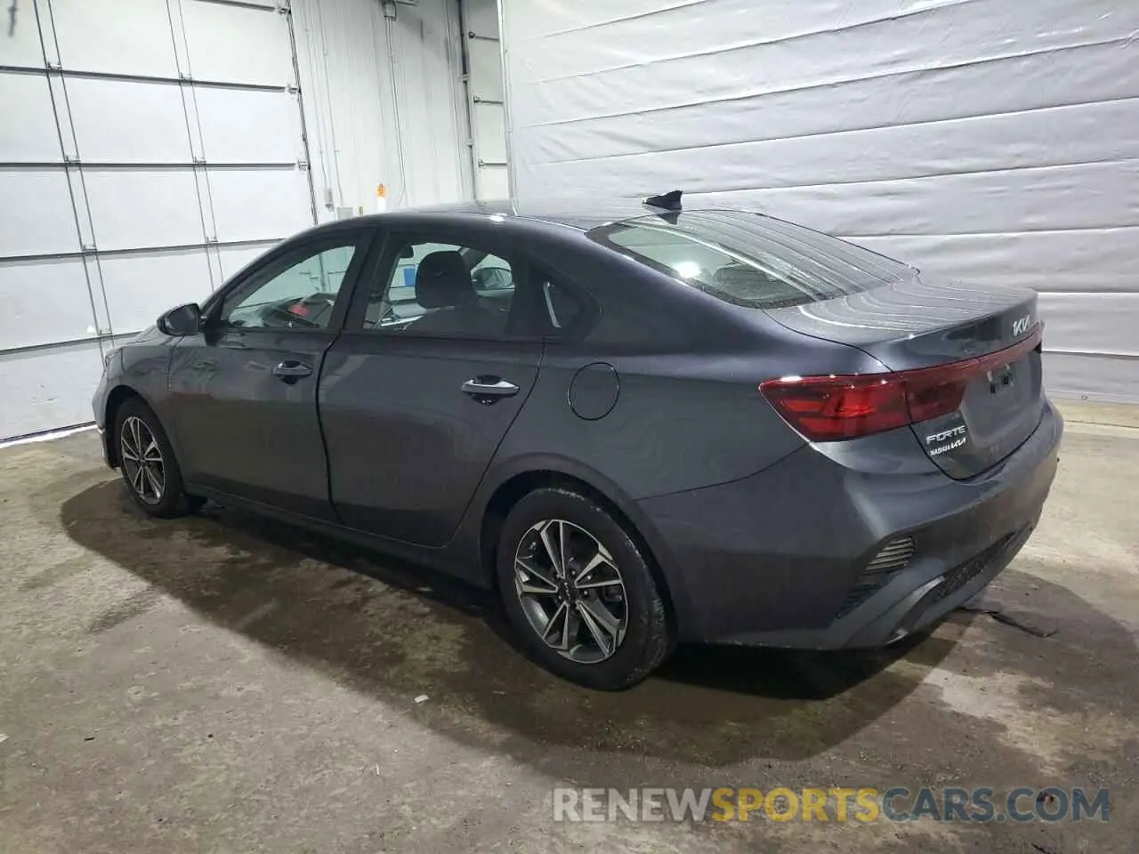 2 fotografías del automóvil dañado 3KPF24ADXRE764407 KIA FORTE 2024