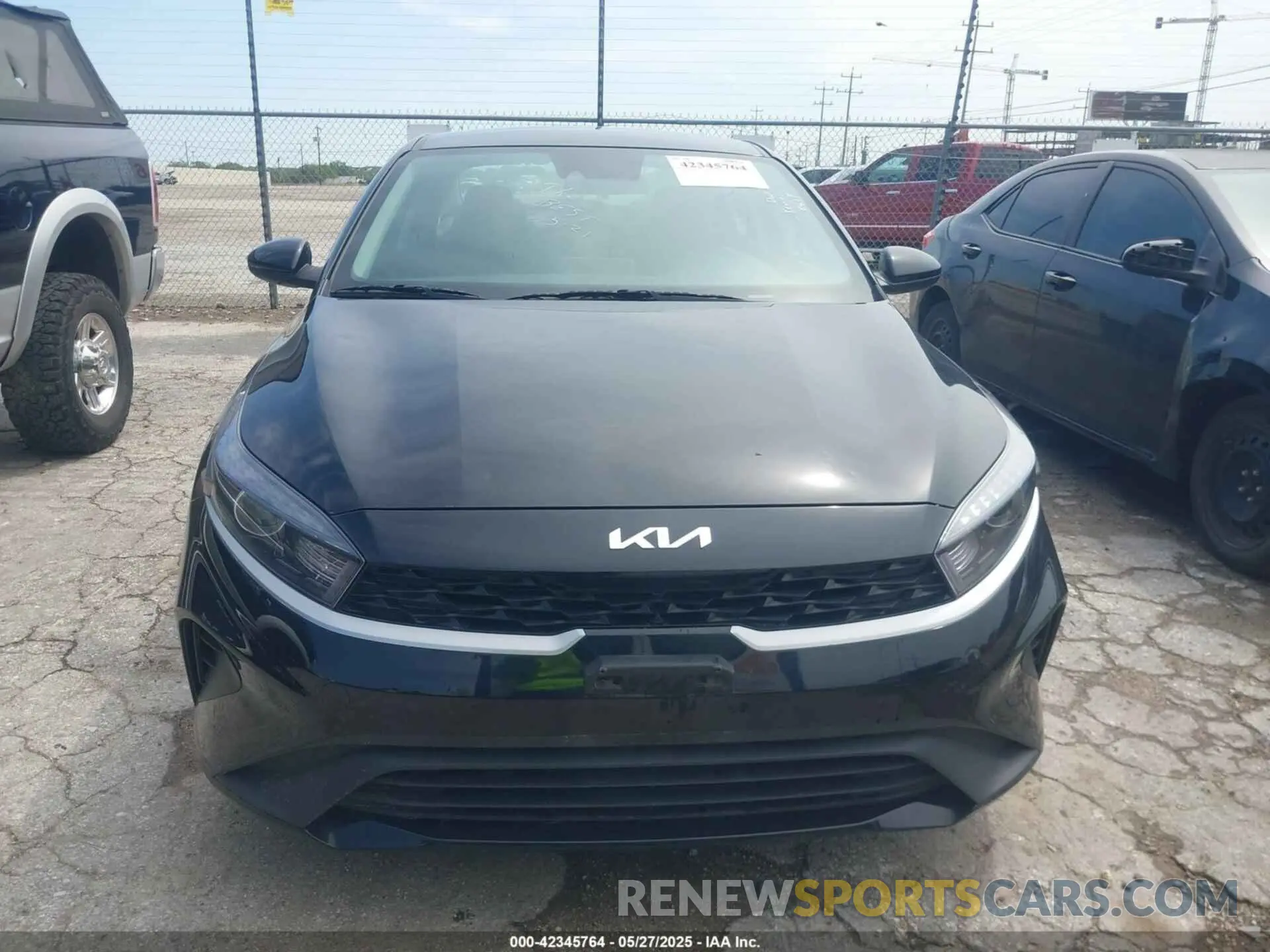 12 fotografías del automóvil dañado 3KPF24ADXRE767226 KIA FORTE 2024