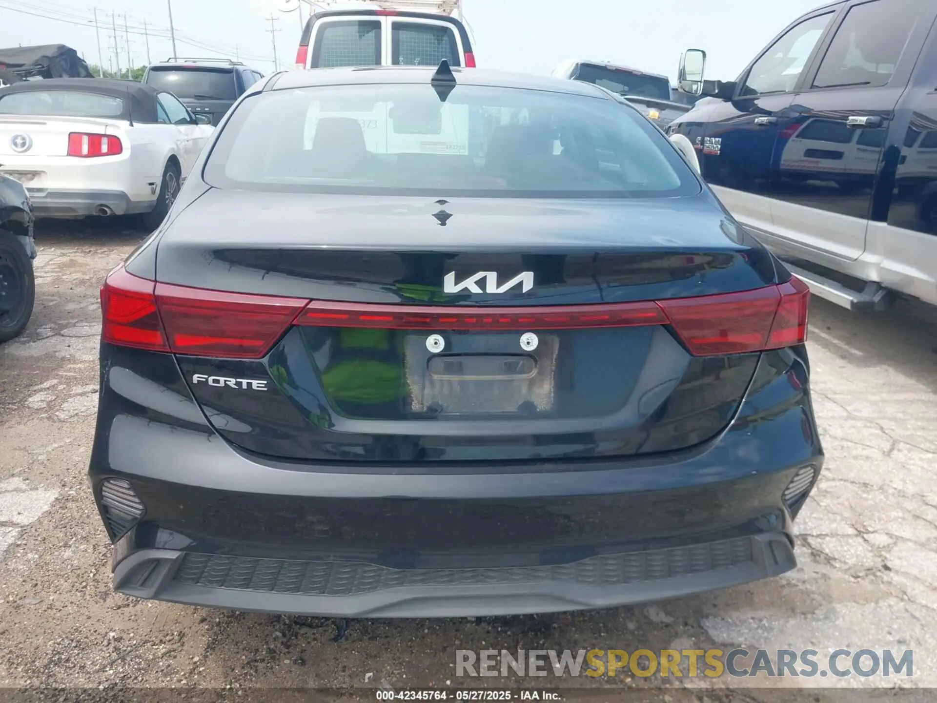 16 fotografías del automóvil dañado 3KPF24ADXRE767226 KIA FORTE 2024