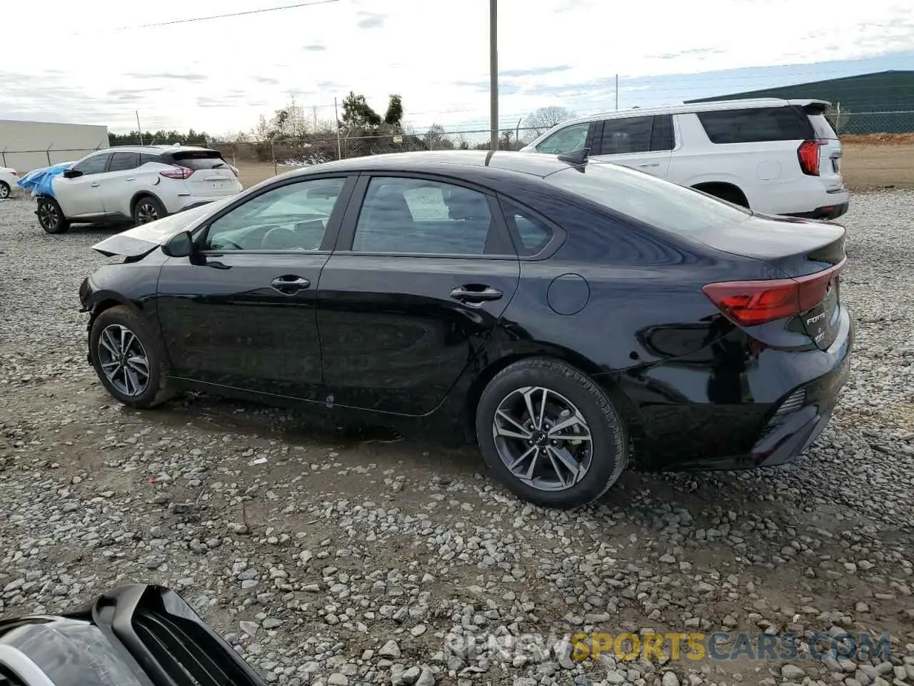 2 fotografías del automóvil dañado 3KPF24ADXRE807000 KIA FORTE 2024
