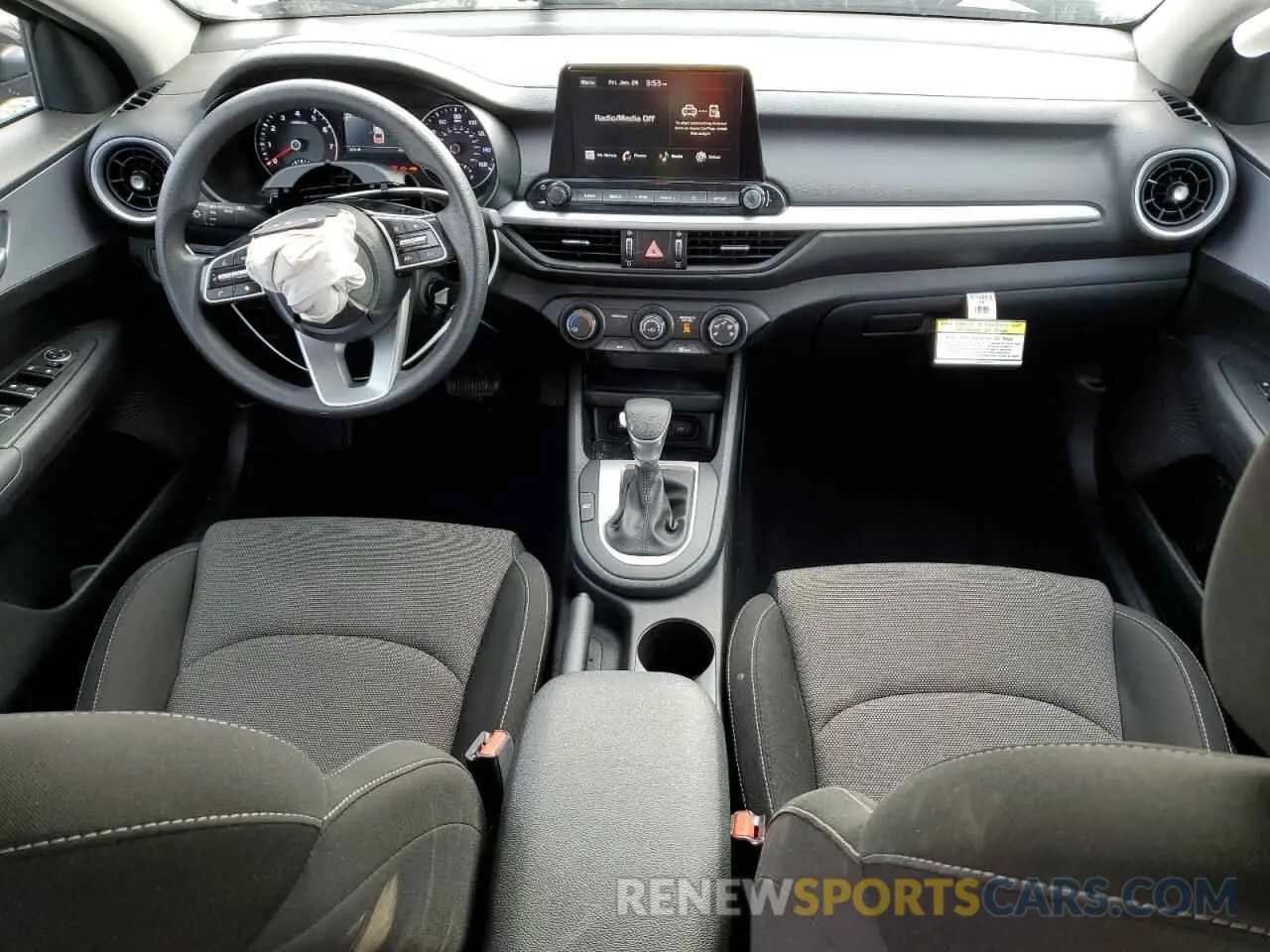 8 fotografías del automóvil dañado 3KPF24ADXRE807000 KIA FORTE 2024