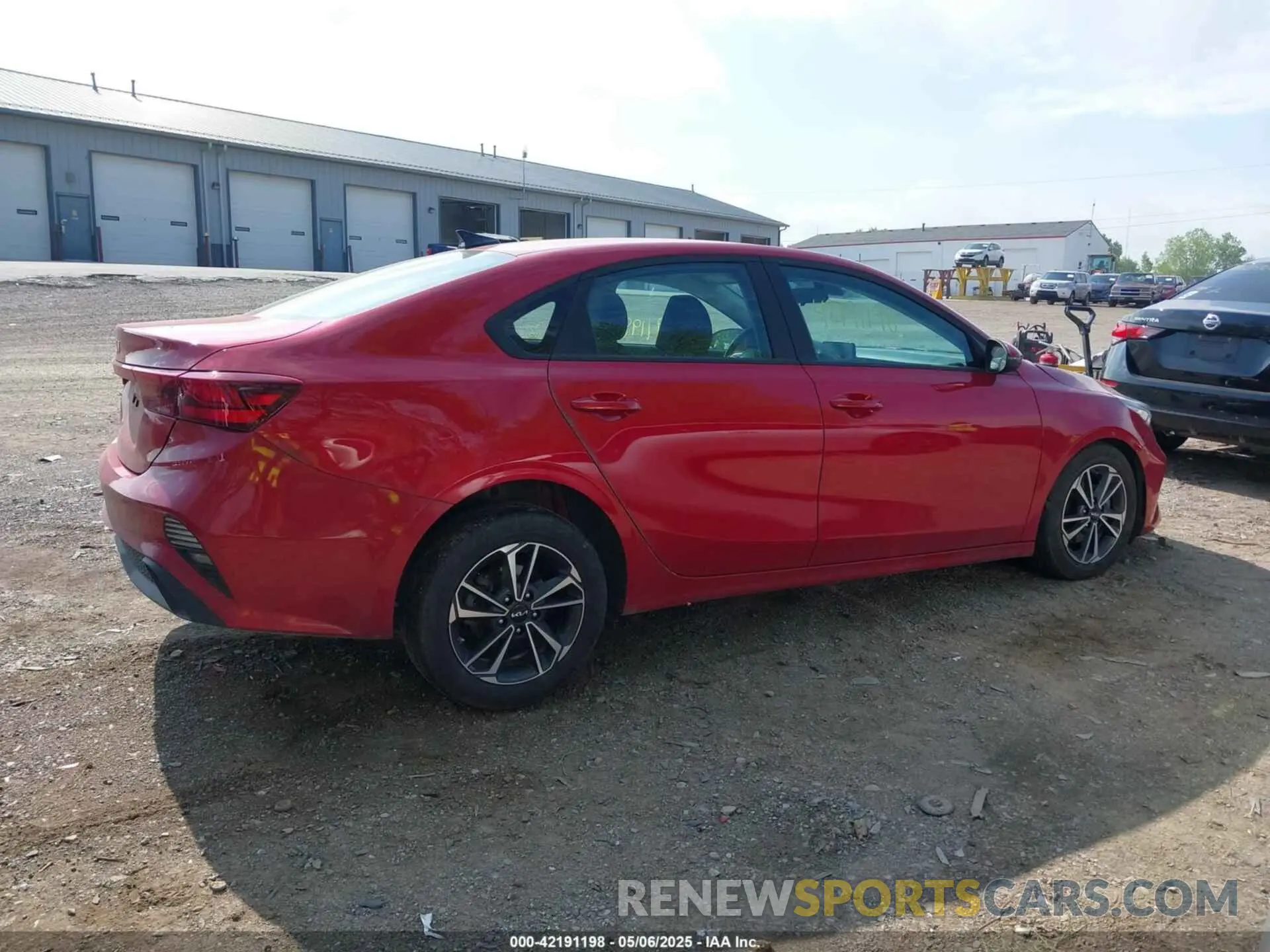 13 fotografías del automóvil dañado 3KPF24ADXRE821351 KIA FORTE 2024