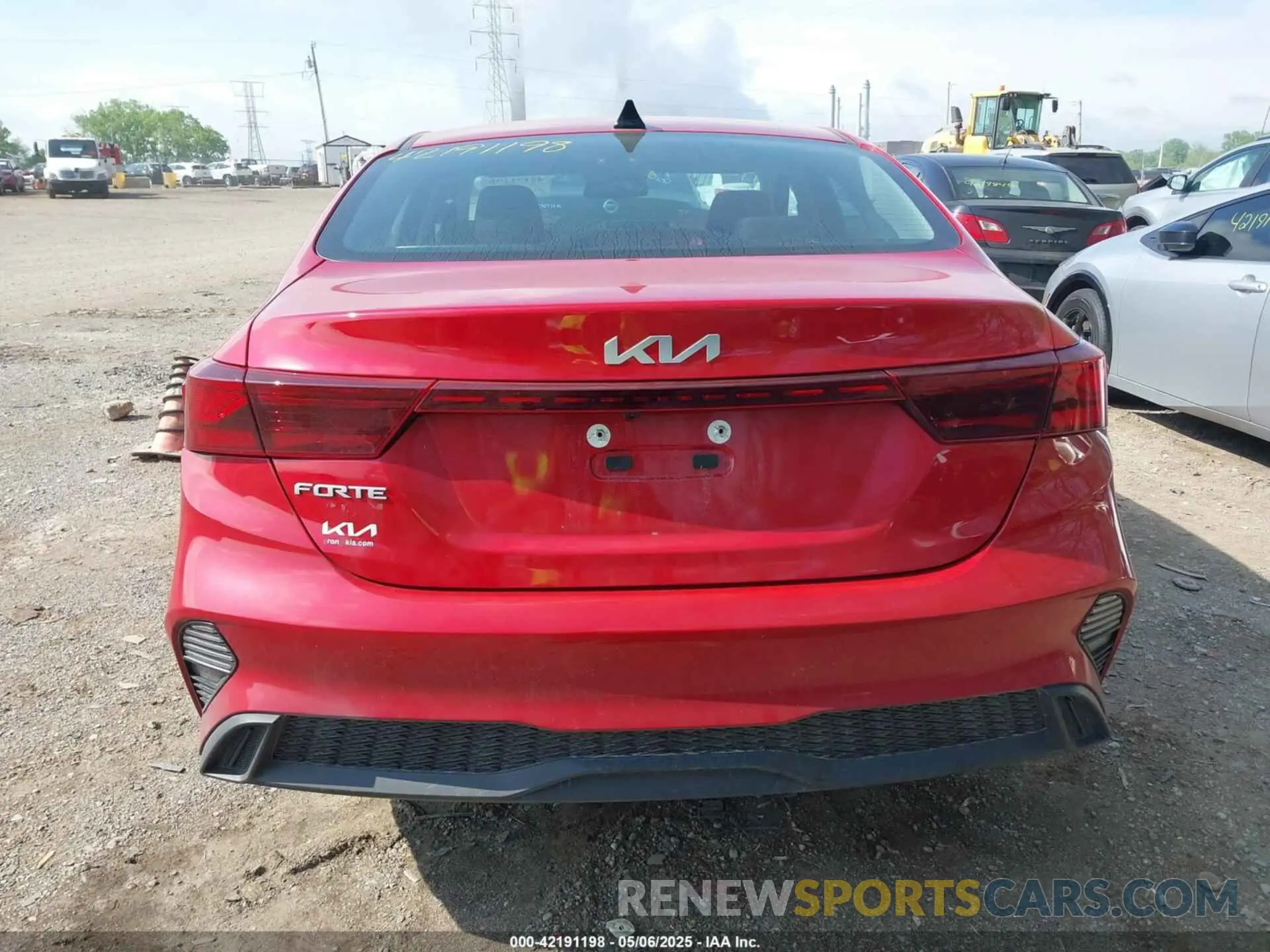 16 fotografías del automóvil dañado 3KPF24ADXRE821351 KIA FORTE 2024