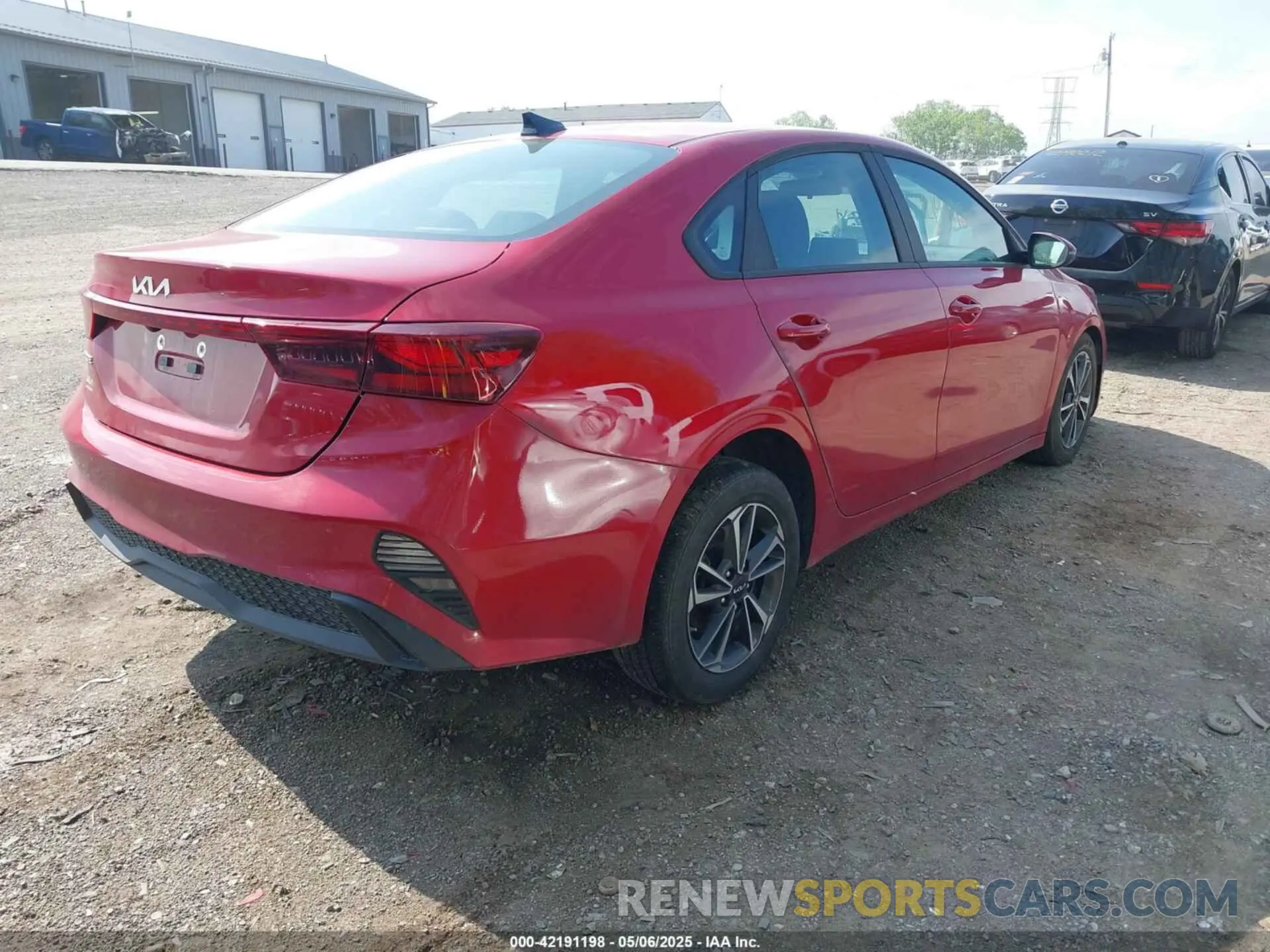 4 fotografías del automóvil dañado 3KPF24ADXRE821351 KIA FORTE 2024