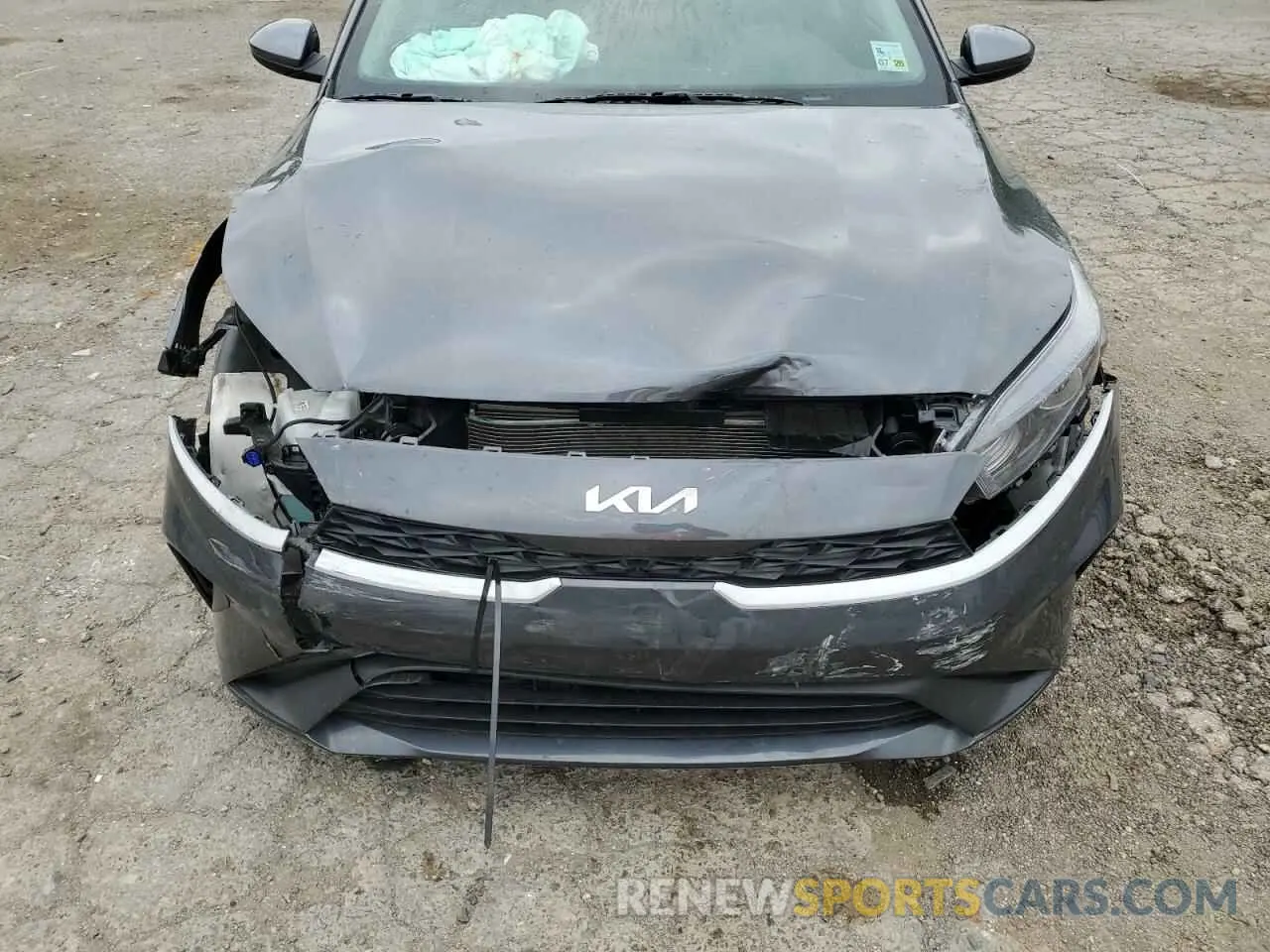 12 fotografías del automóvil dañado 3KPF24ADXRE823052 KIA FORTE 2024
