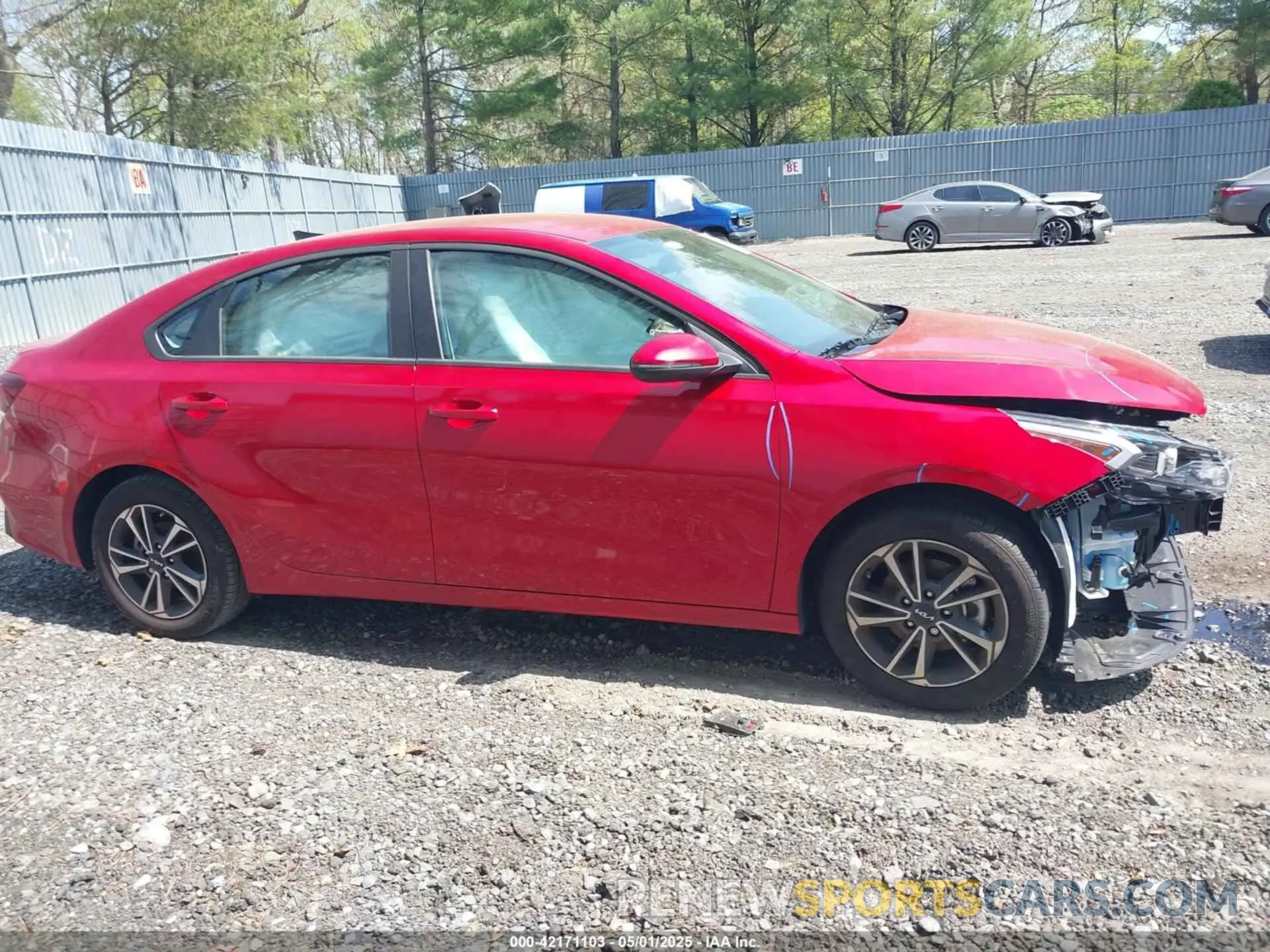 13 fotografías del automóvil dañado 3KPF24ADXRE830308 KIA FORTE 2024