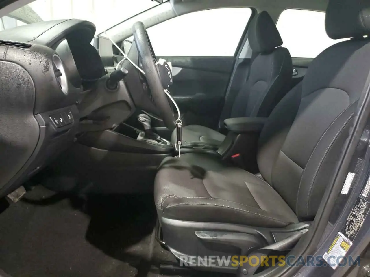 7 fotografías del automóvil dañado 3KPF24ADXRE830499 KIA FORTE 2024