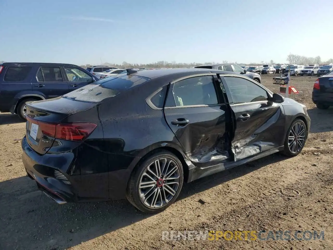 3 fotografías del automóvil dañado 3KPF44AC0RE749707 KIA FORTE 2024