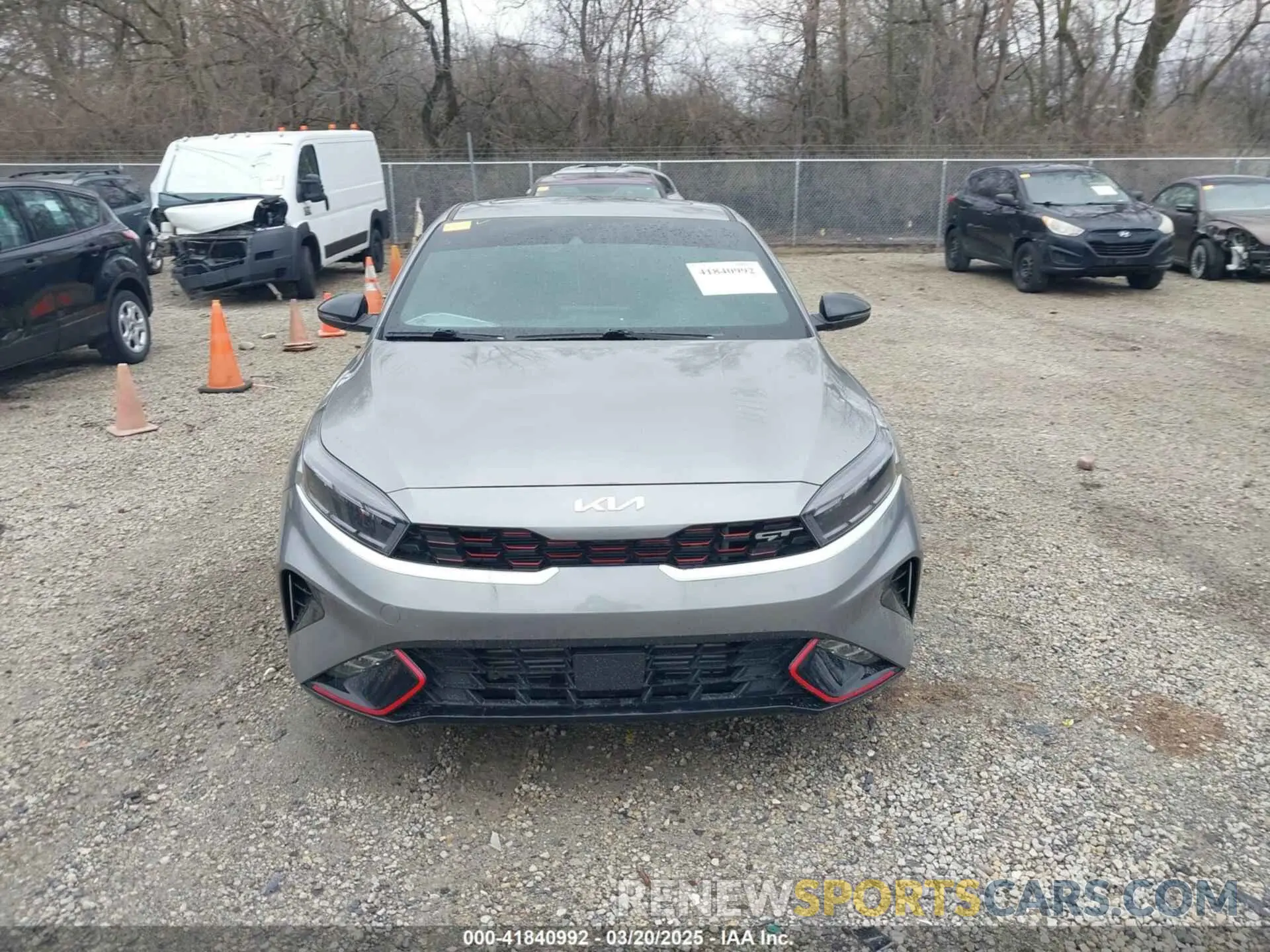 13 fotografías del automóvil dañado 3KPF44AC2RE740846 KIA FORTE 2024