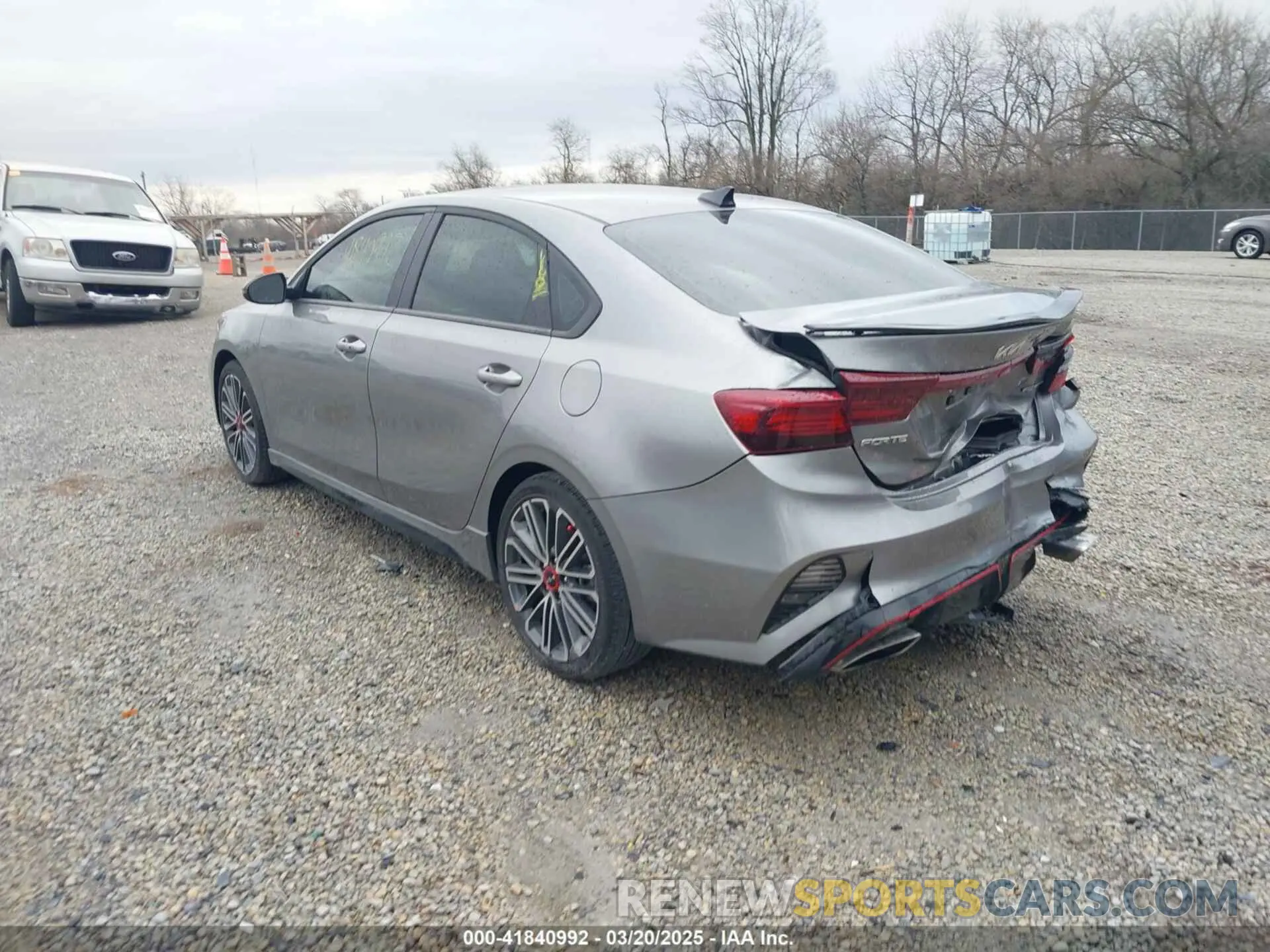 3 fotografías del automóvil dañado 3KPF44AC2RE740846 KIA FORTE 2024