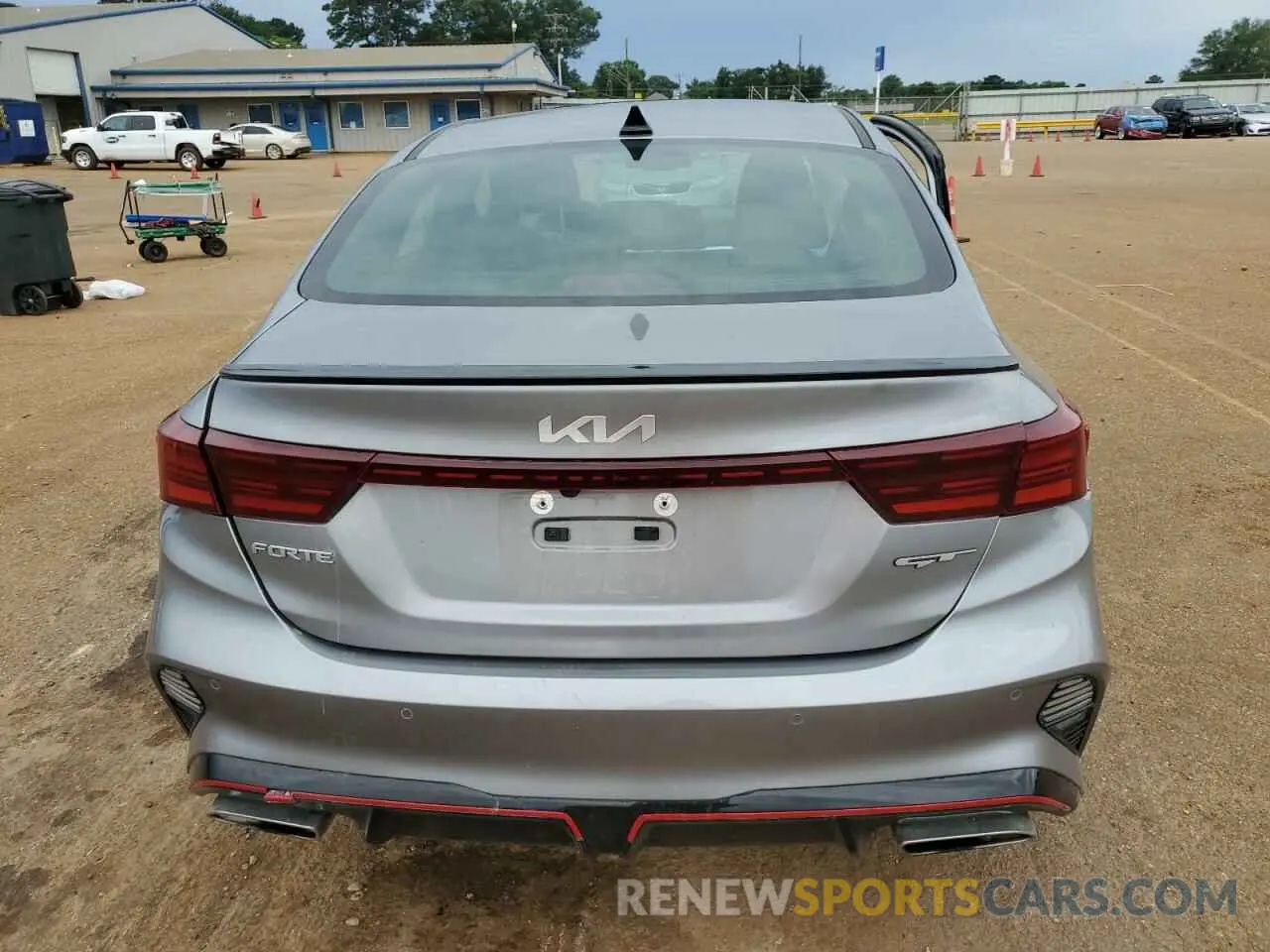 6 fotografías del automóvil dañado 3KPF44AC2RE787701 KIA FORTE 2024