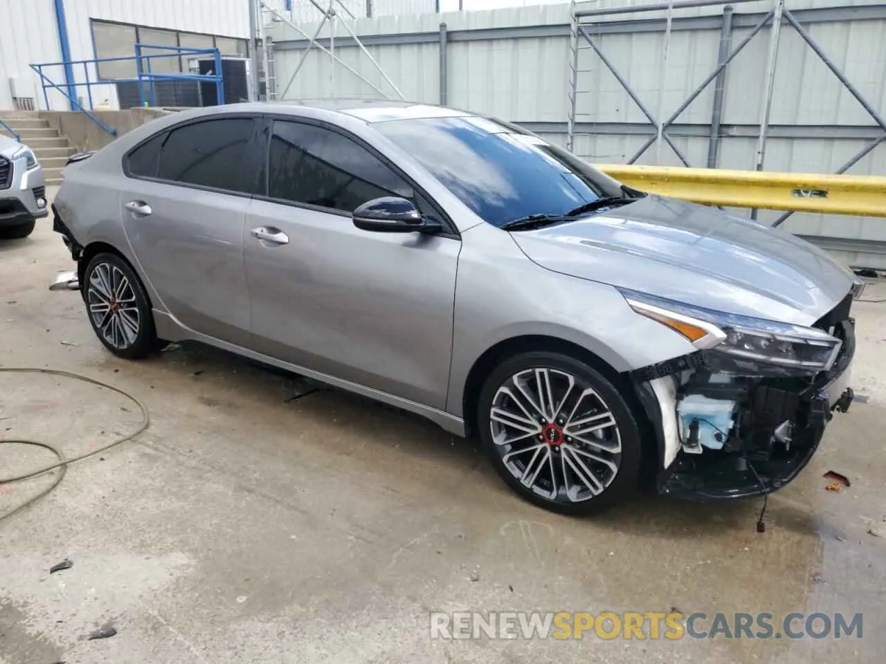 4 fotografías del automóvil dañado 3KPF44AC3RE747417 KIA FORTE 2024