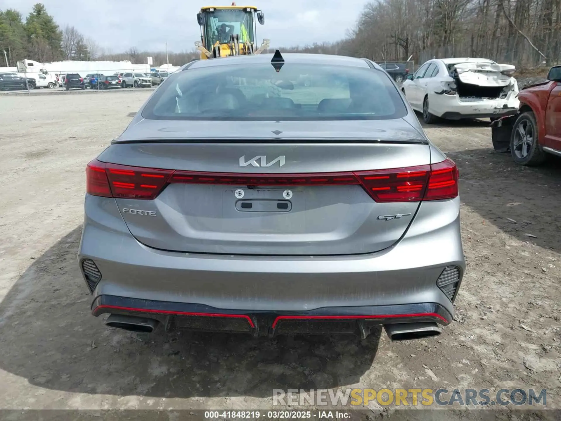 16 fotografías del automóvil dañado 3KPF44AC3RE814551 KIA FORTE 2024