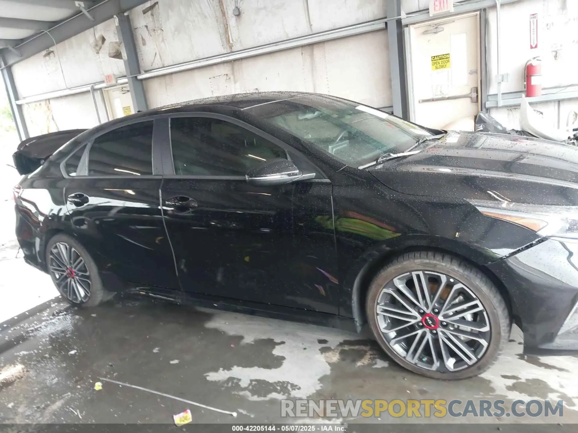 13 fotografías del automóvil dañado 3KPF44AC5RE714211 KIA FORTE 2024