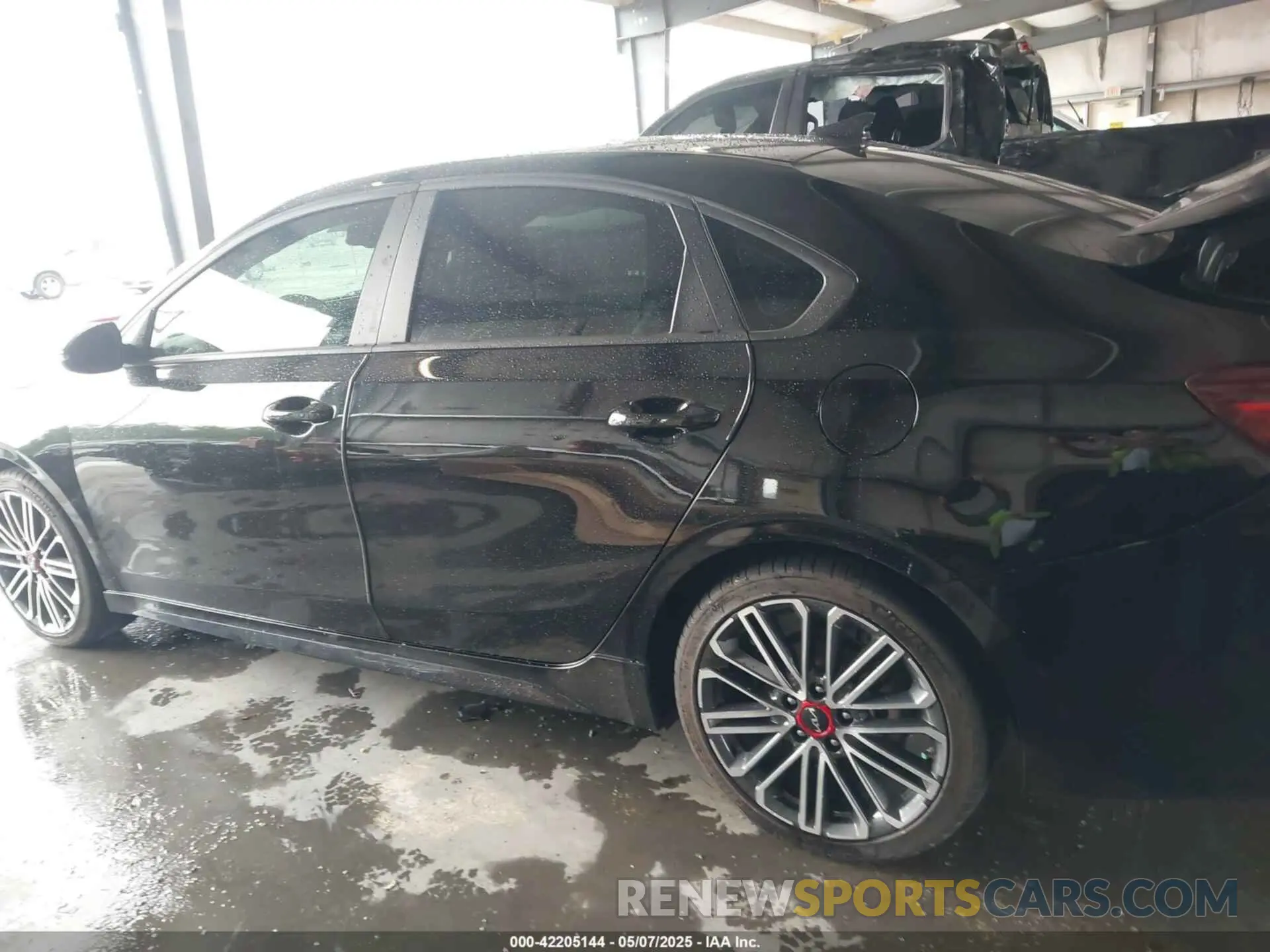 14 fotografías del automóvil dañado 3KPF44AC5RE714211 KIA FORTE 2024