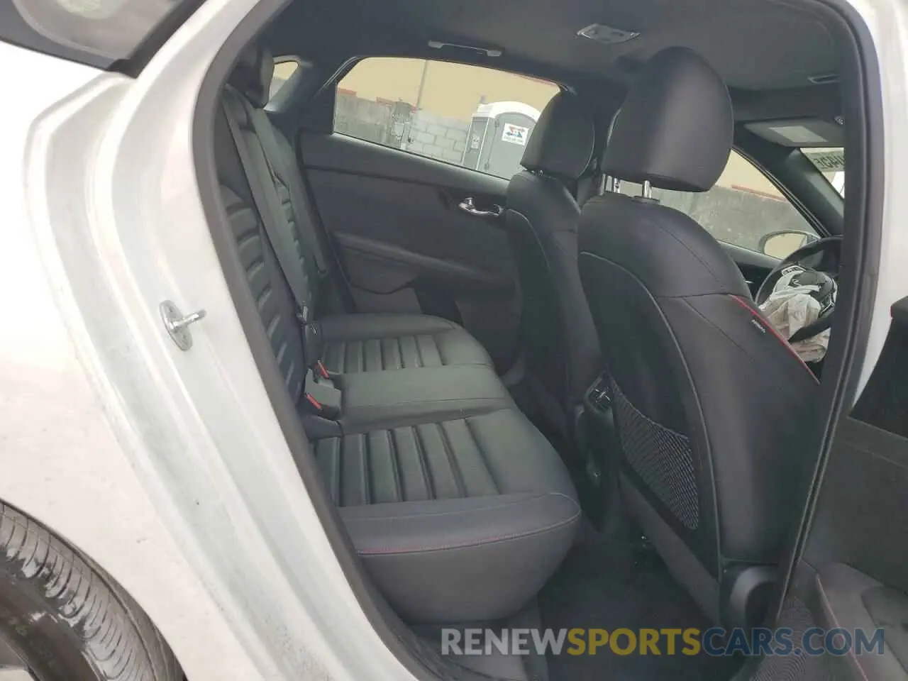 10 fotografías del automóvil dañado 3KPF44AC5RE714922 KIA FORTE 2024