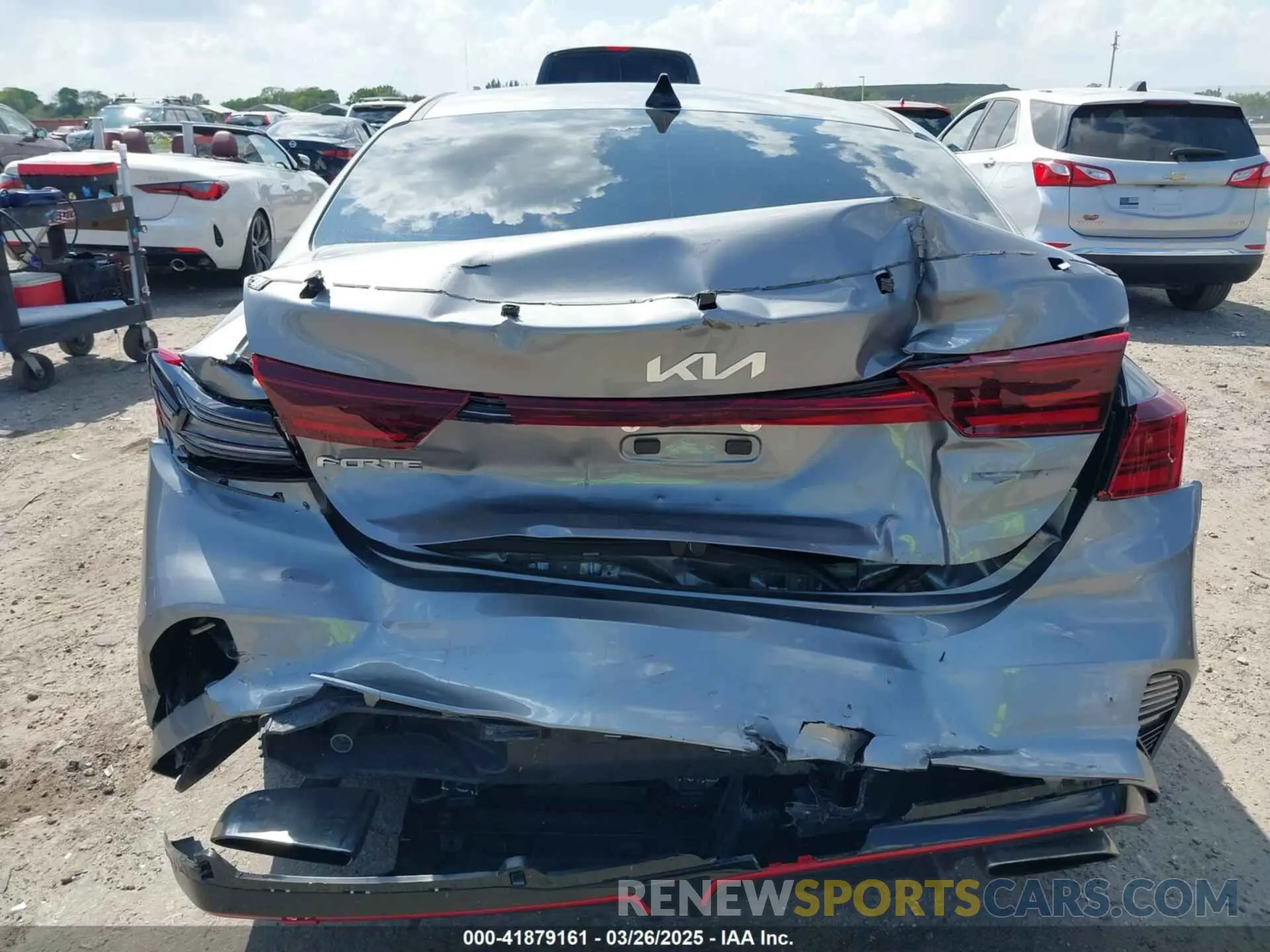 16 fotografías del automóvil dañado 3KPF44AC5RE791127 KIA FORTE 2024
