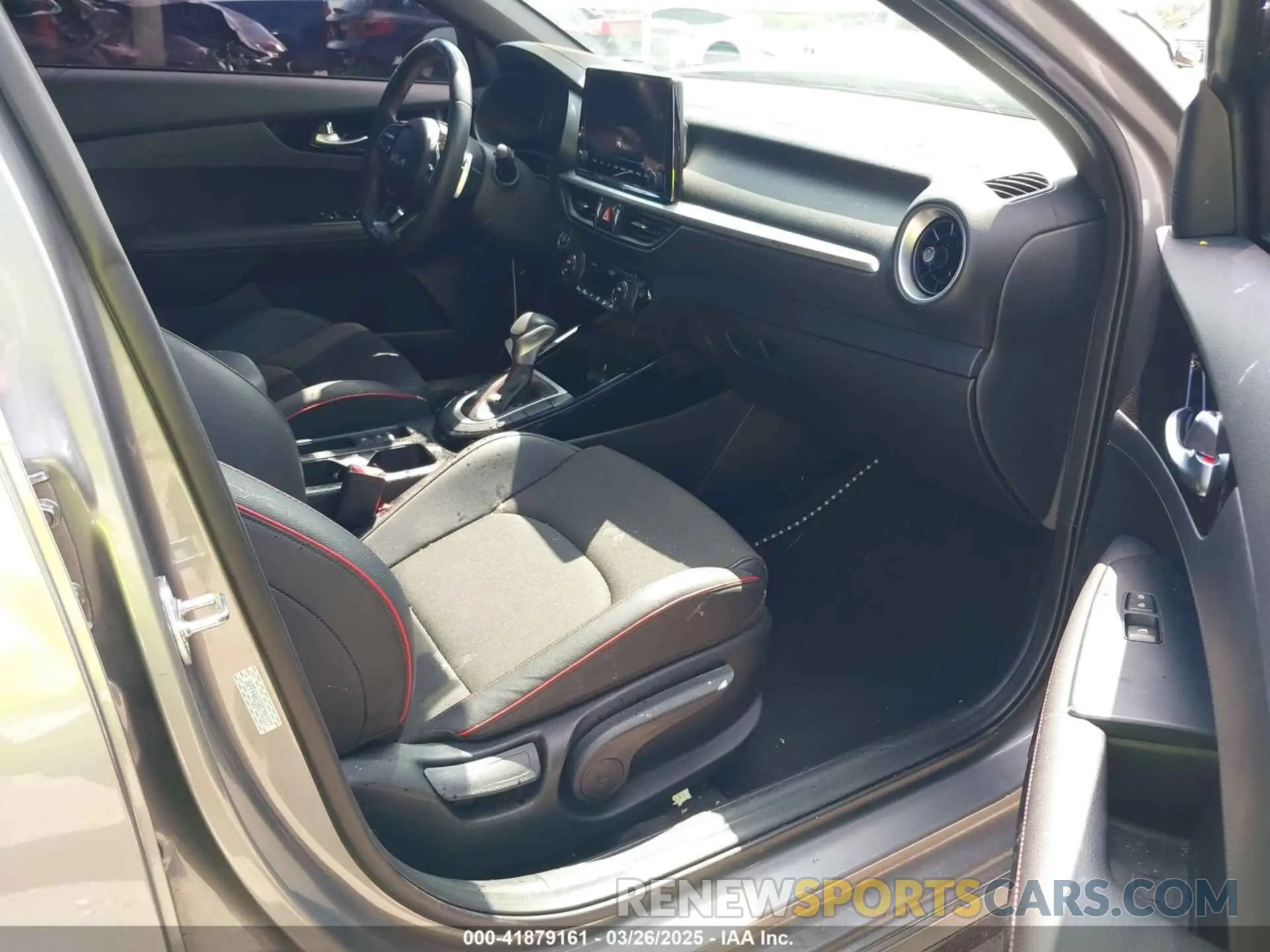 5 fotografías del automóvil dañado 3KPF44AC5RE791127 KIA FORTE 2024