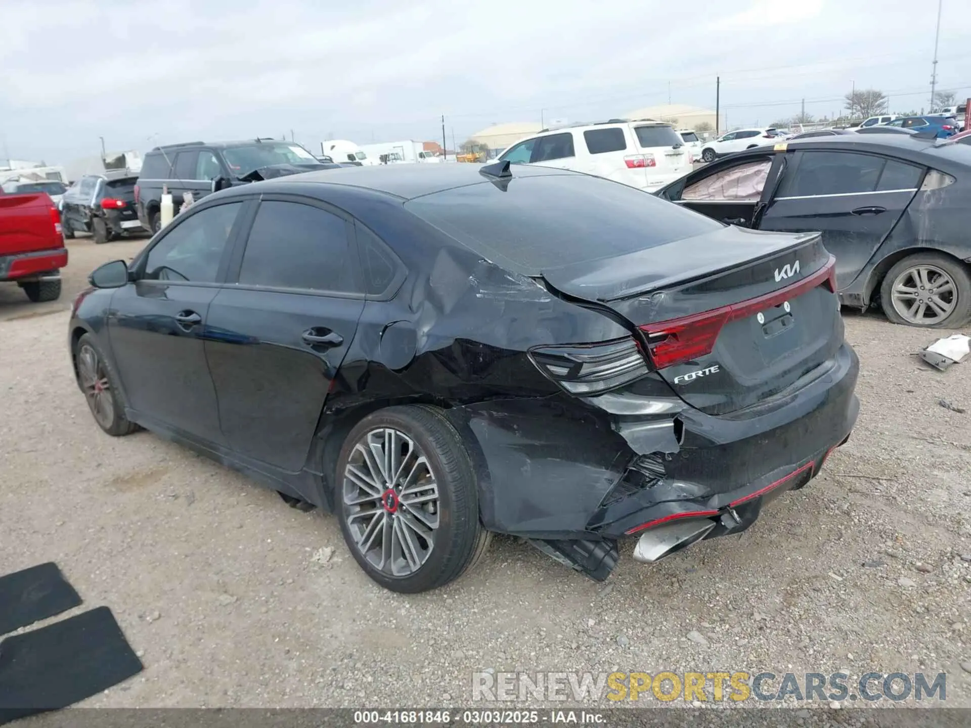 14 fotografías del automóvil dañado 3KPF44AC7RE771672 KIA FORTE 2024