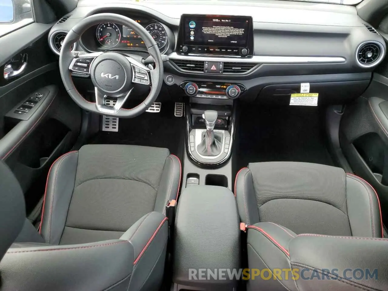 8 fotografías del automóvil dañado 3KPF44AC7RE797706 KIA FORTE 2024
