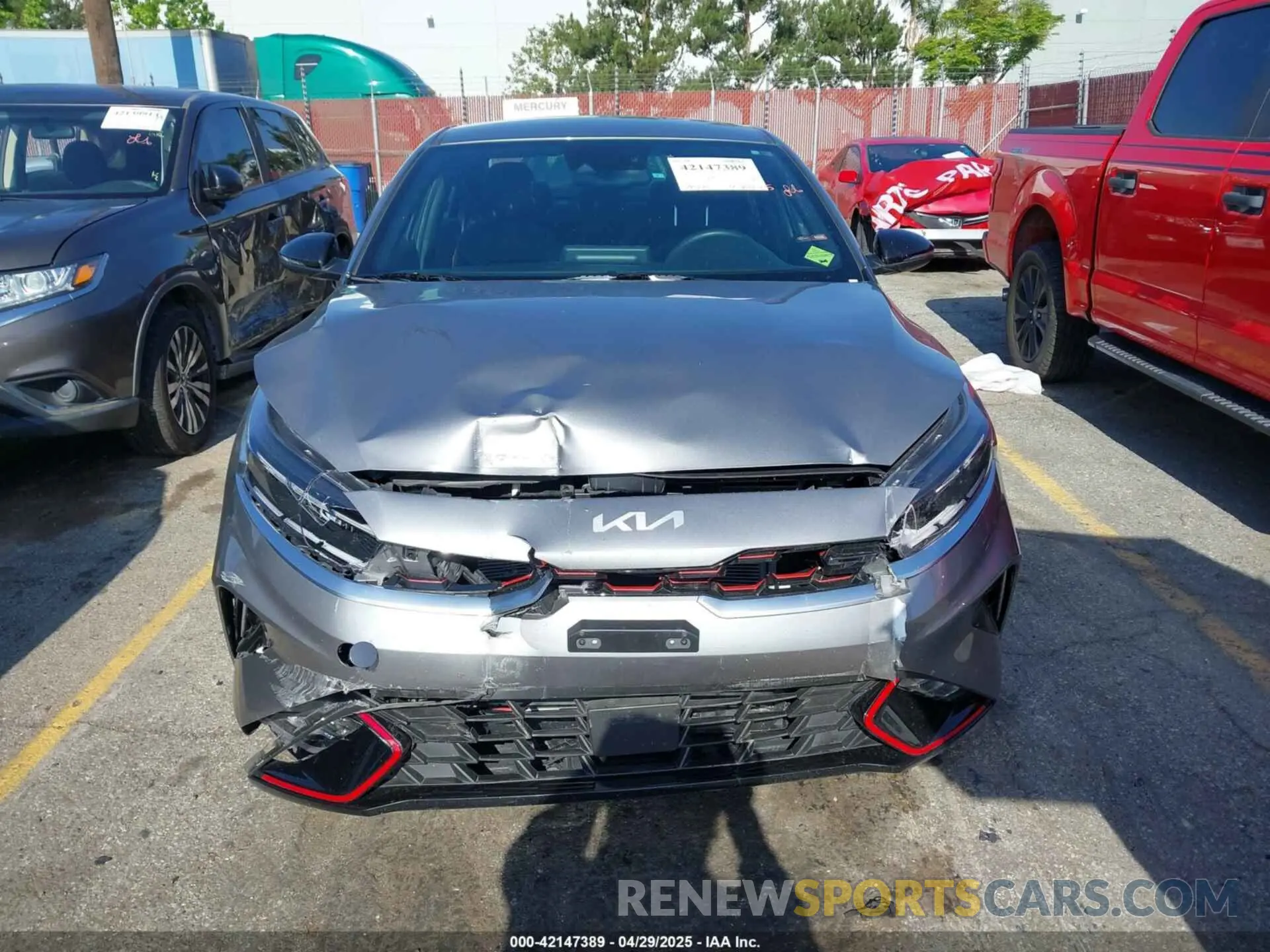 12 fotografías del automóvil dañado 3KPF44AC7RE802984 KIA FORTE 2024