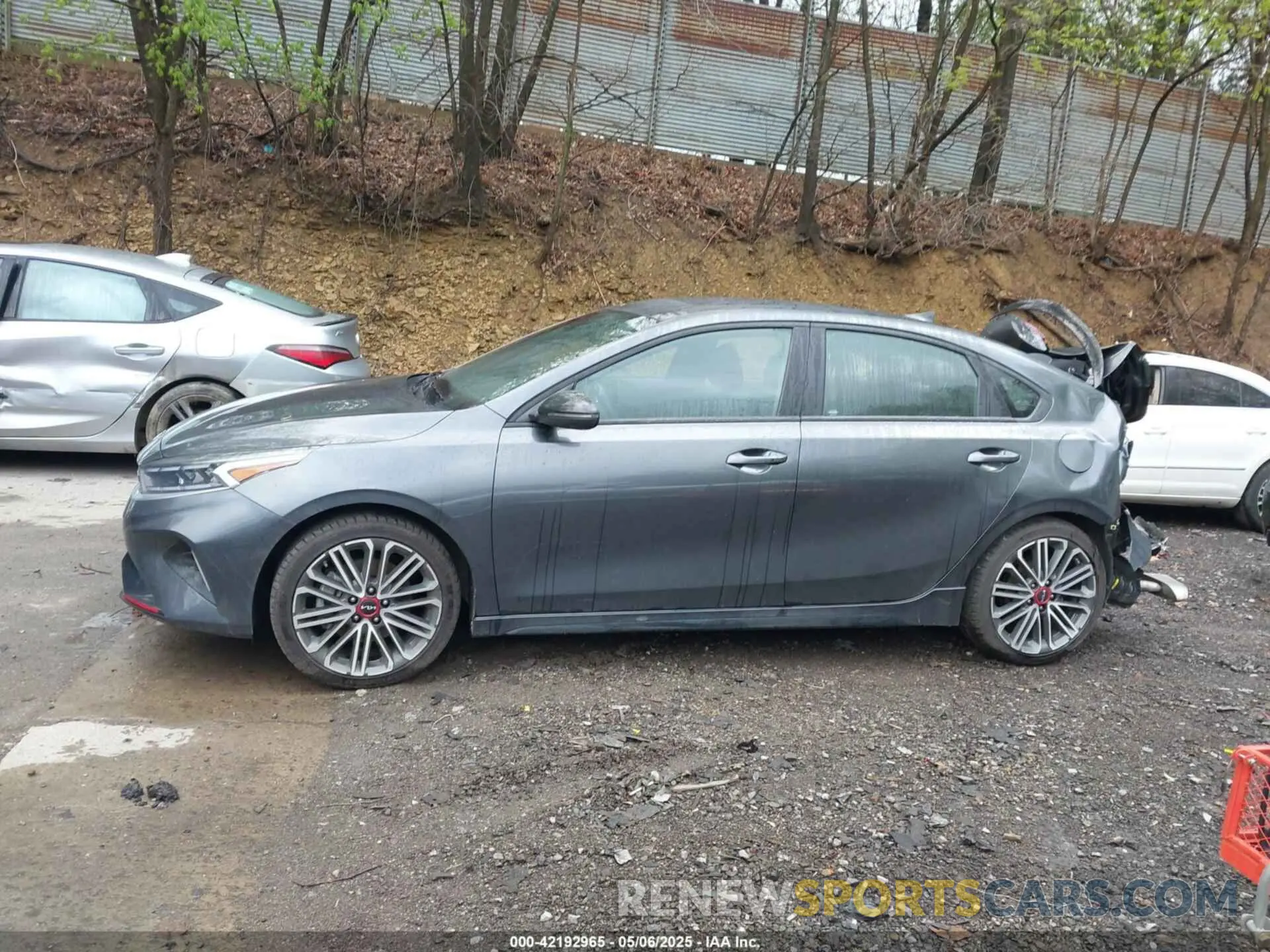 14 fotografías del automóvil dañado 3KPF44AC7RE823026 KIA FORTE 2024