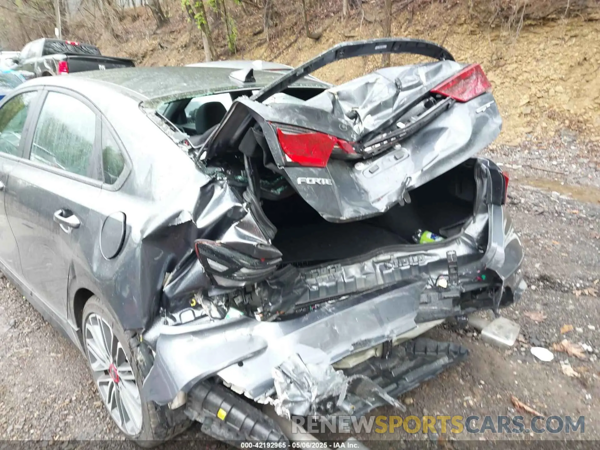 6 fotografías del automóvil dañado 3KPF44AC7RE823026 KIA FORTE 2024
