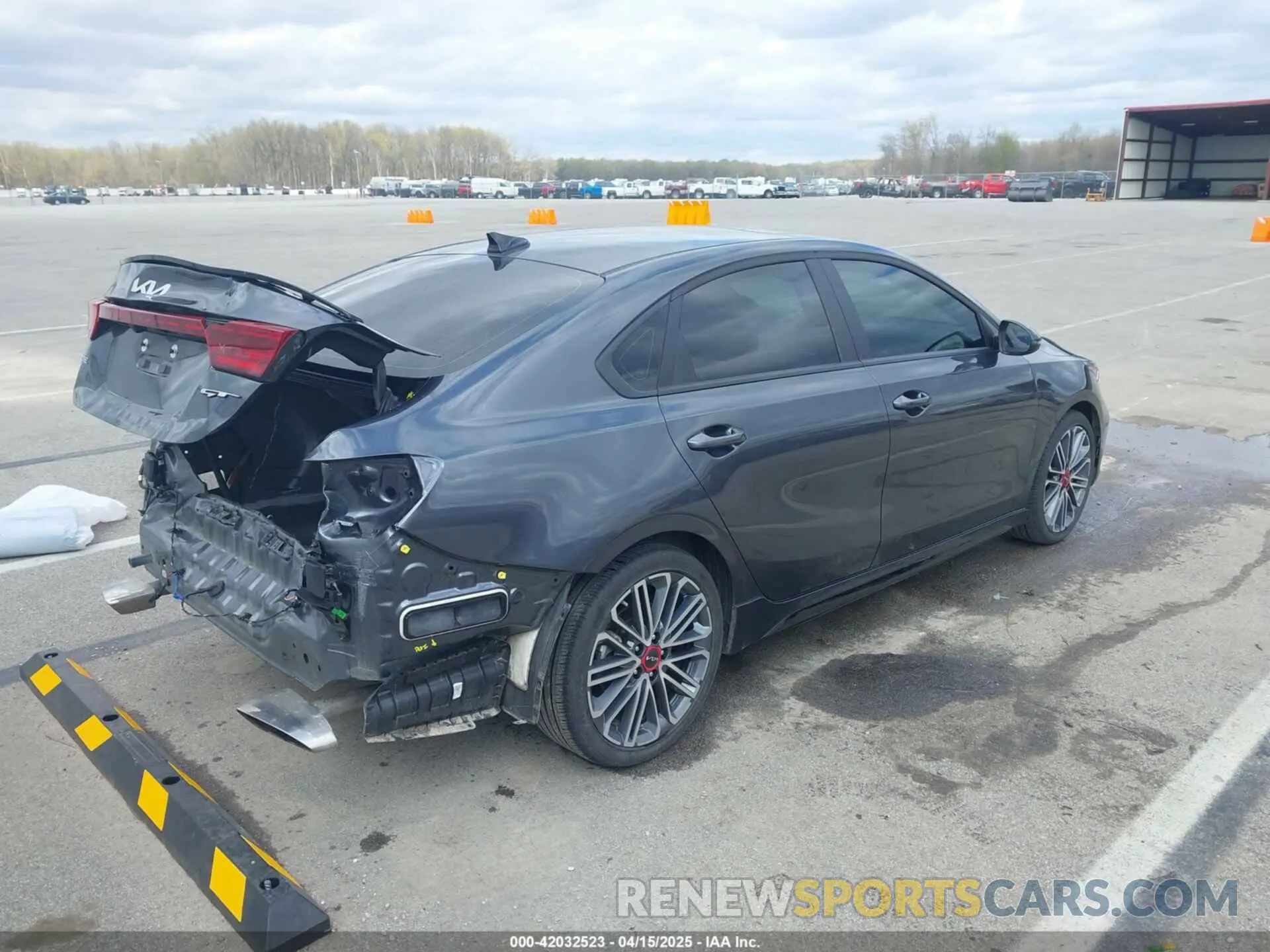 4 fotografías del automóvil dañado 3KPF44AC8RE756498 KIA FORTE 2024