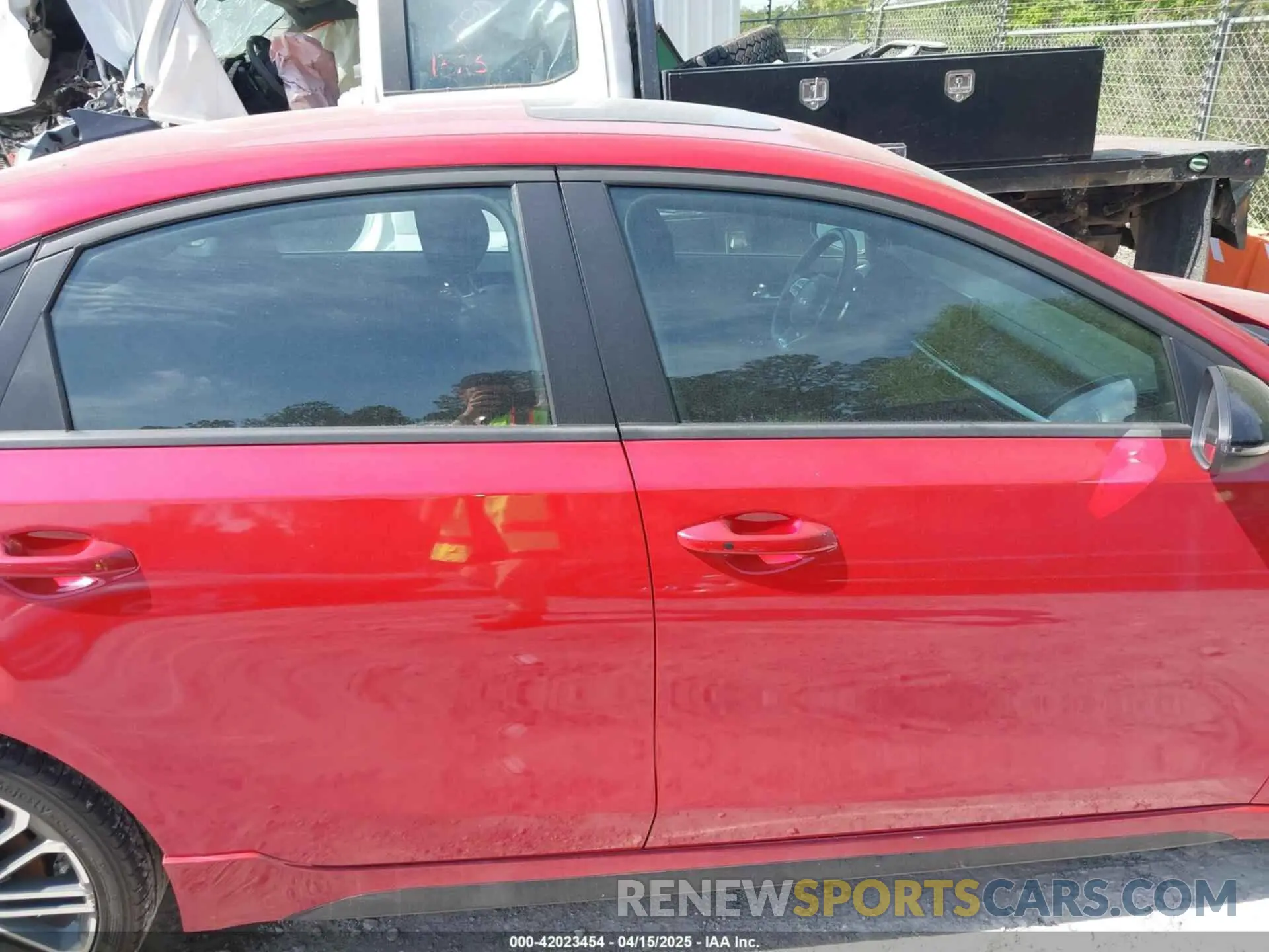 13 fotografías del automóvil dañado 3KPF44AC9RE823593 KIA FORTE 2024