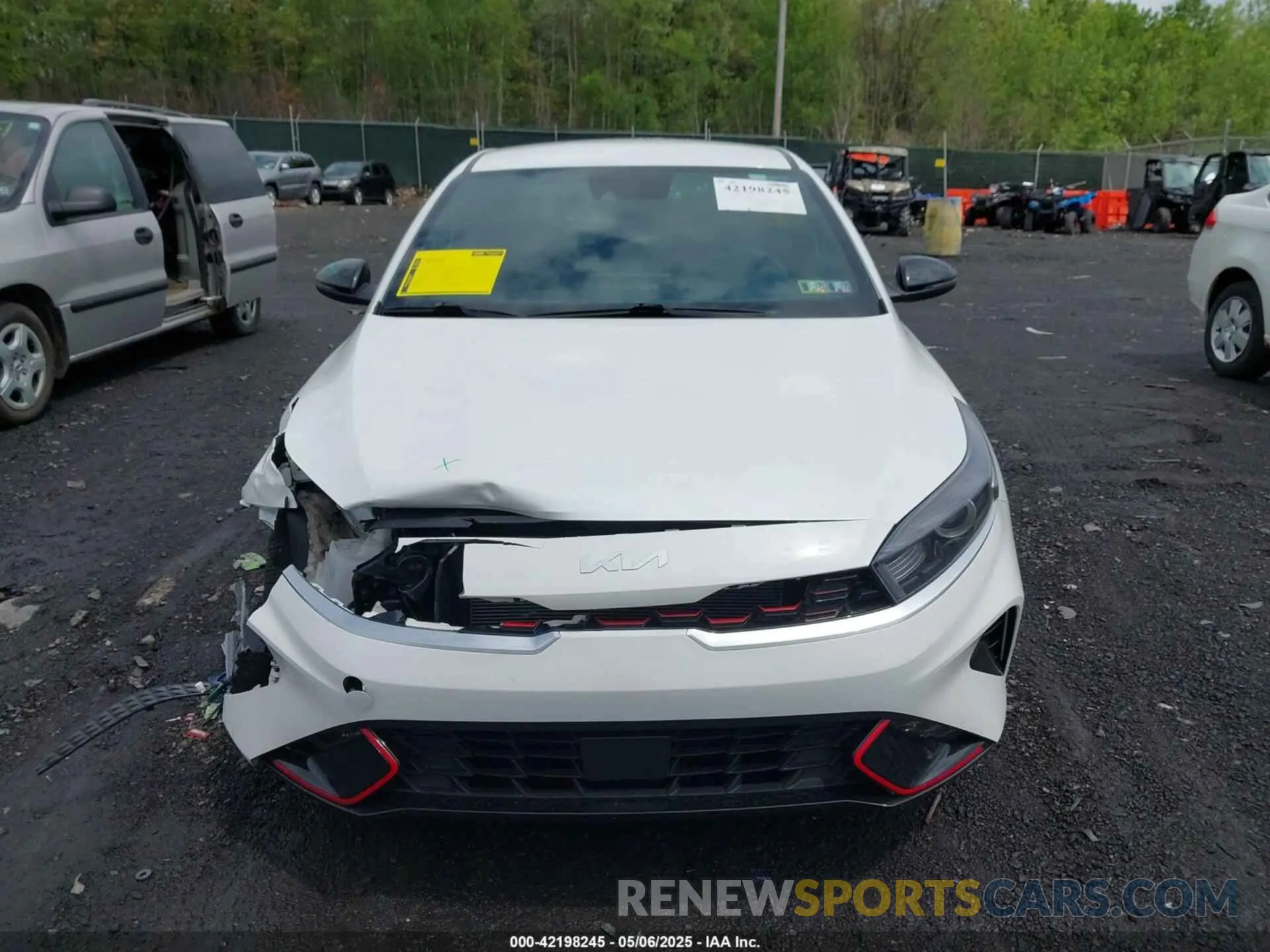12 fotografías del automóvil dañado 3KPF54AD0RE744545 KIA FORTE 2024