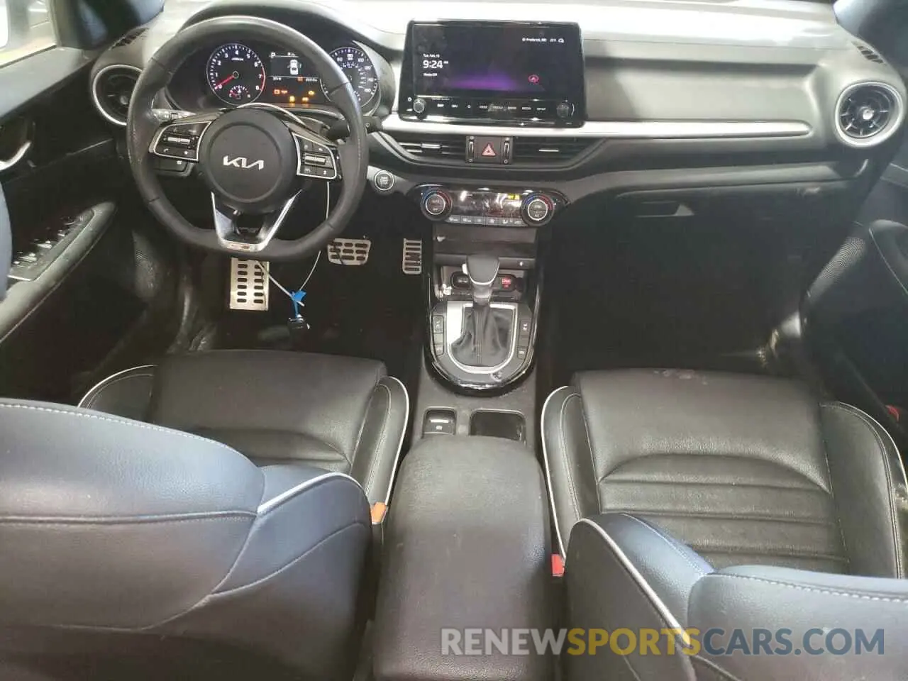 8 fotografías del automóvil dañado 3KPF54AD0RE753374 KIA FORTE 2024