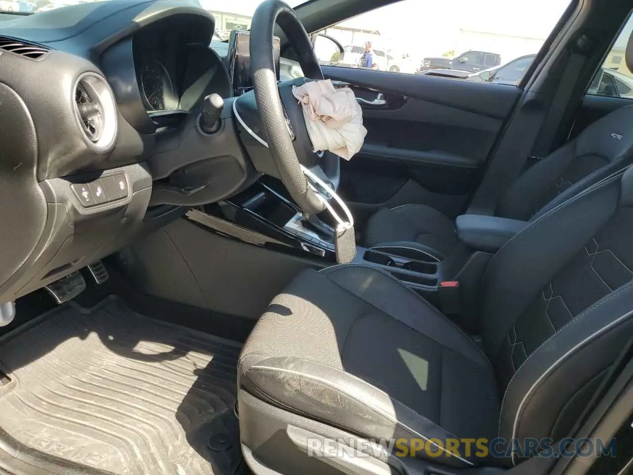 7 fotografías del automóvil dañado 3KPF54AD1RE727138 KIA FORTE 2024