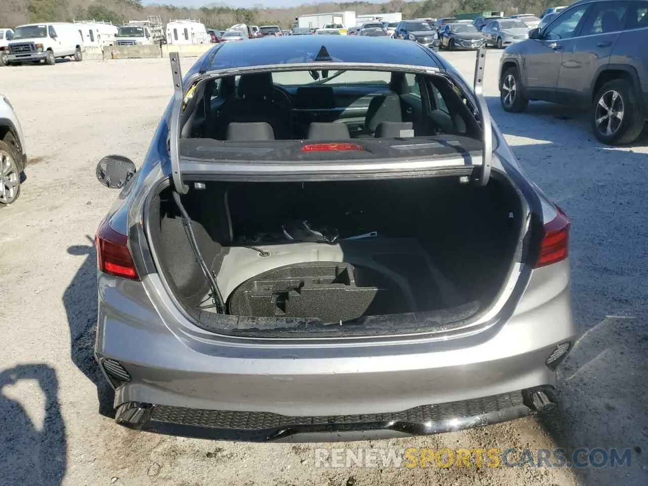 6 fotografías del automóvil dañado 3KPF54AD1RE772306 KIA FORTE 2024