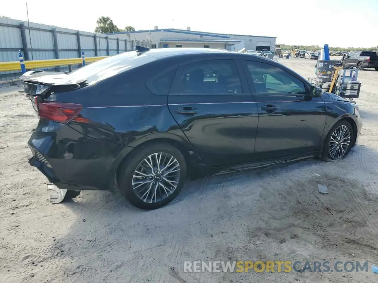 3 fotografías del automóvil dañado 3KPF54AD1RE815896 KIA FORTE 2024