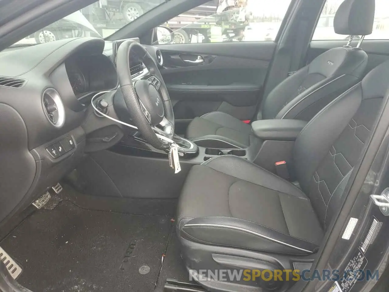 7 fotografías del automóvil dañado 3KPF54AD2RE704774 KIA FORTE 2024