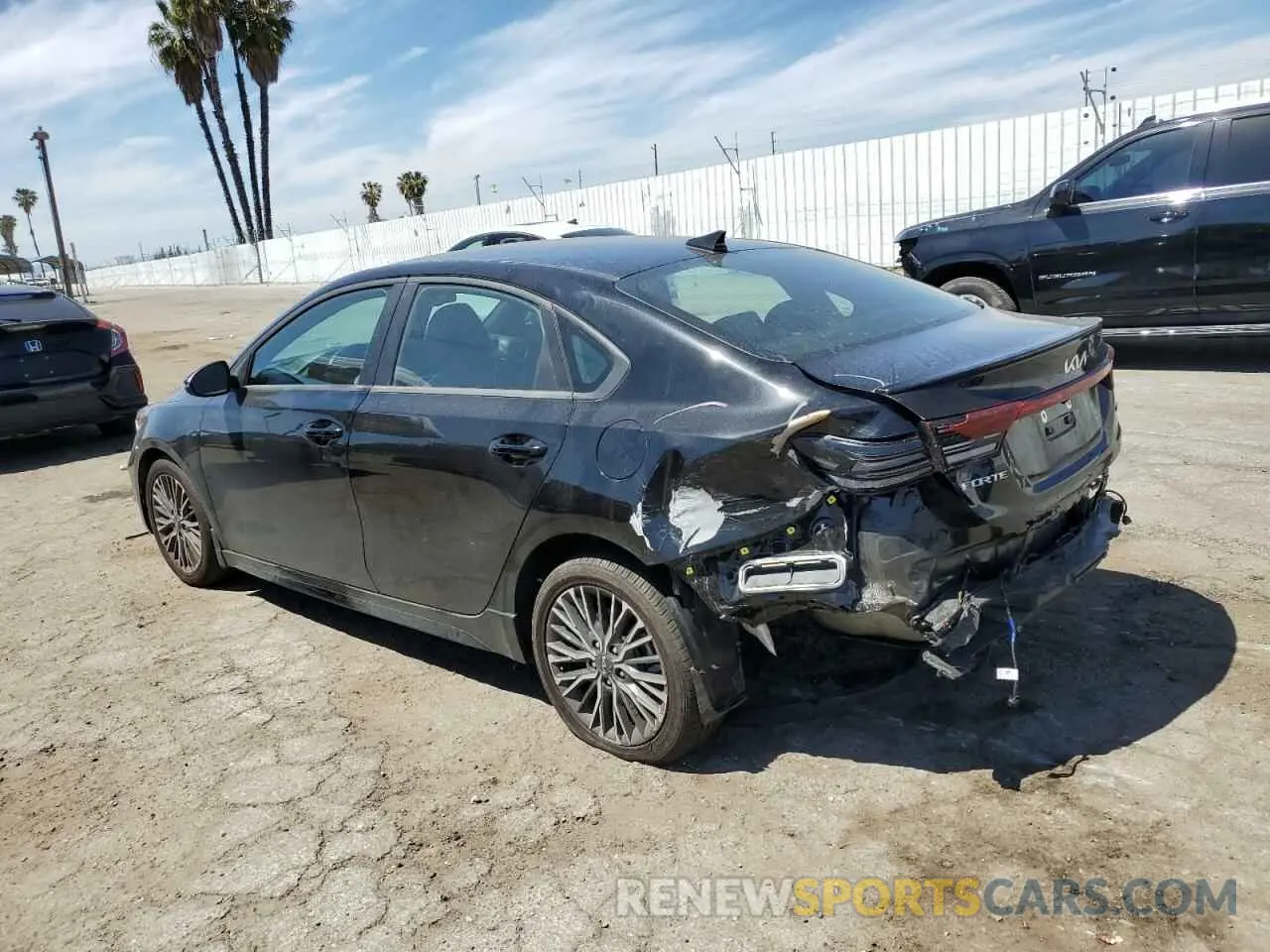 2 fotografías del automóvil dañado 3KPF54AD2RE738116 KIA FORTE 2024
