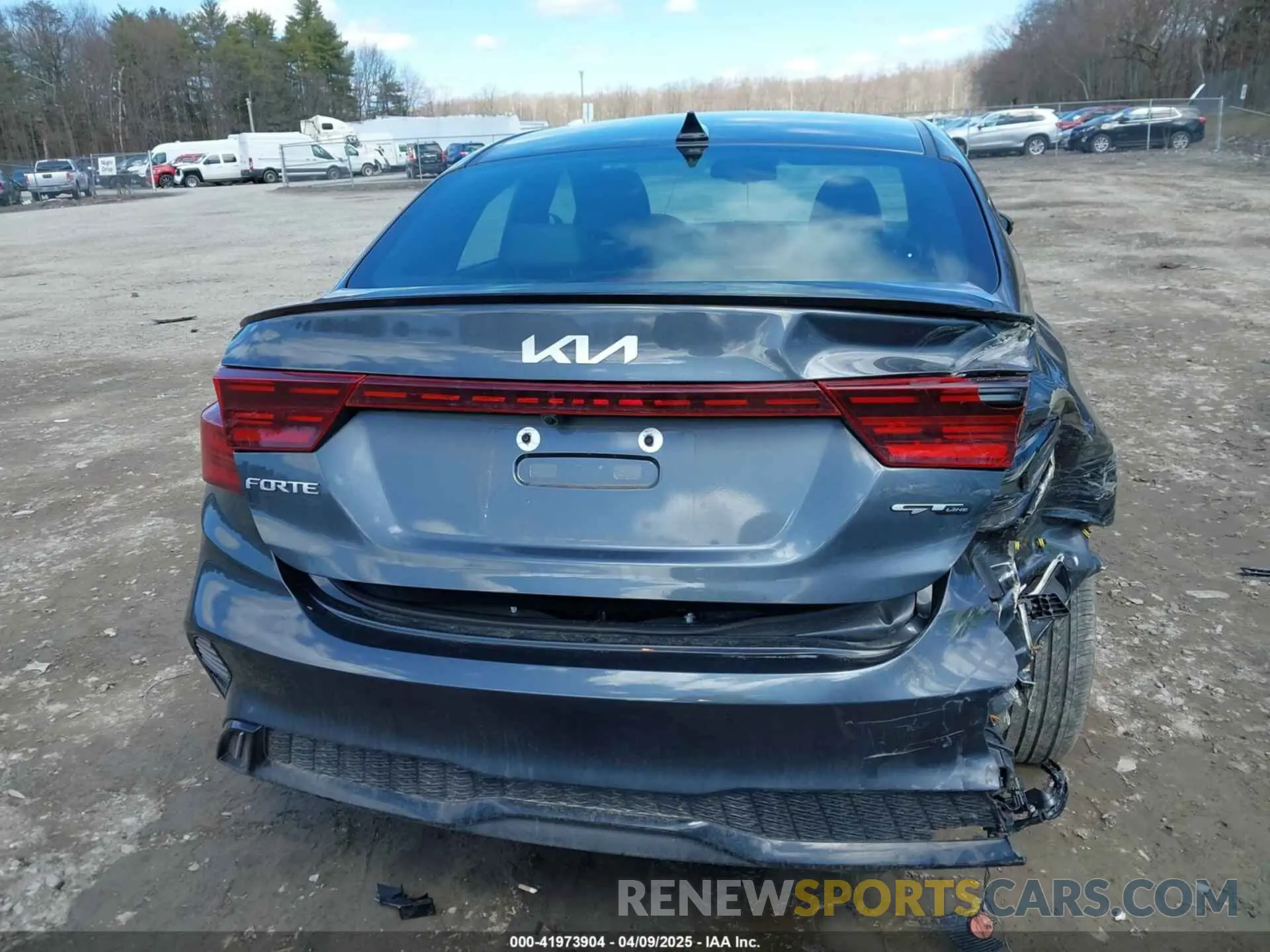 16 fotografías del automóvil dañado 3KPF54AD2RE741419 KIA FORTE 2024