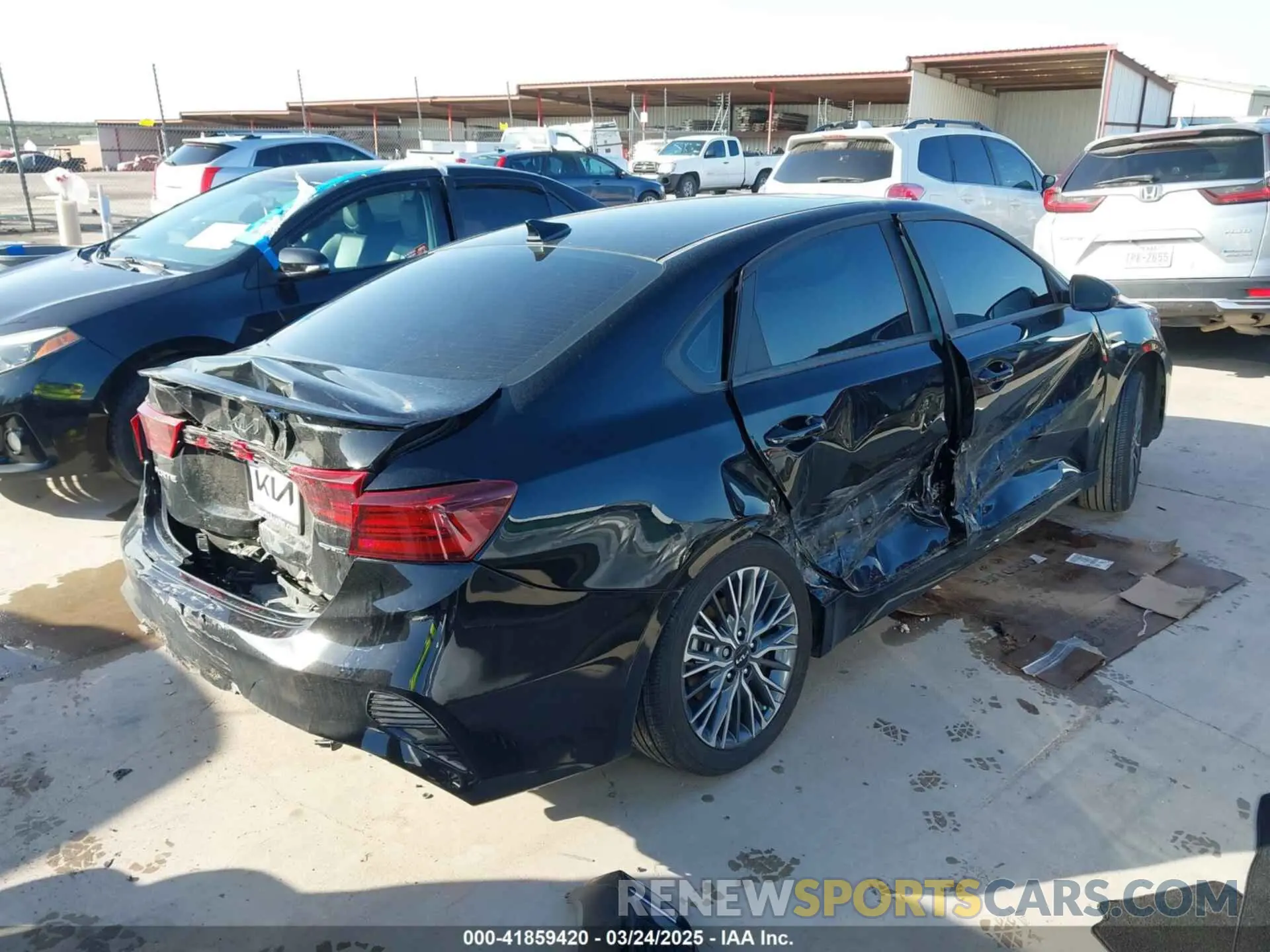 4 fotografías del automóvil dañado 3KPF54AD2RE757992 KIA FORTE 2024