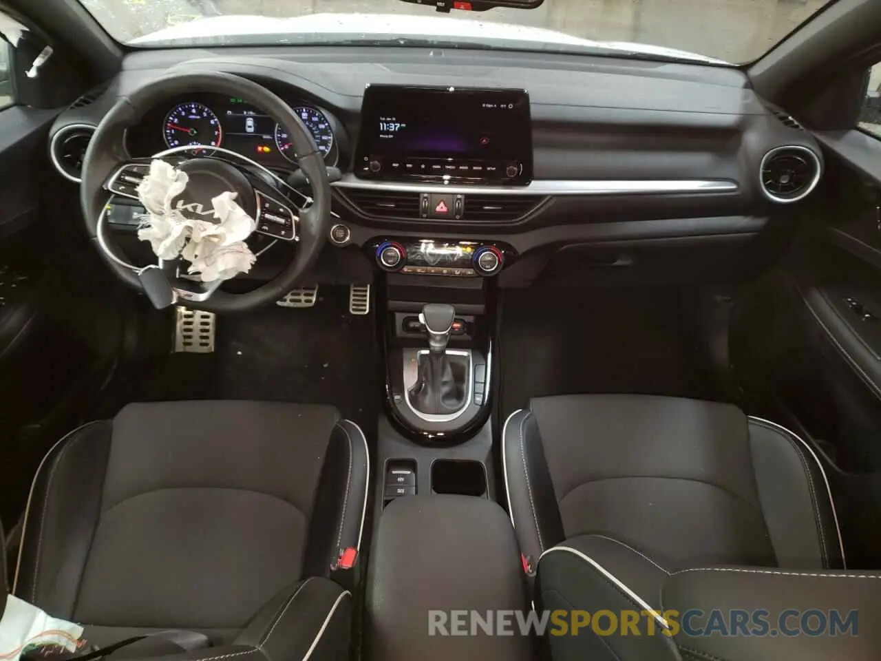 8 fotografías del automóvil dañado 3KPF54AD3RE806150 KIA FORTE 2024