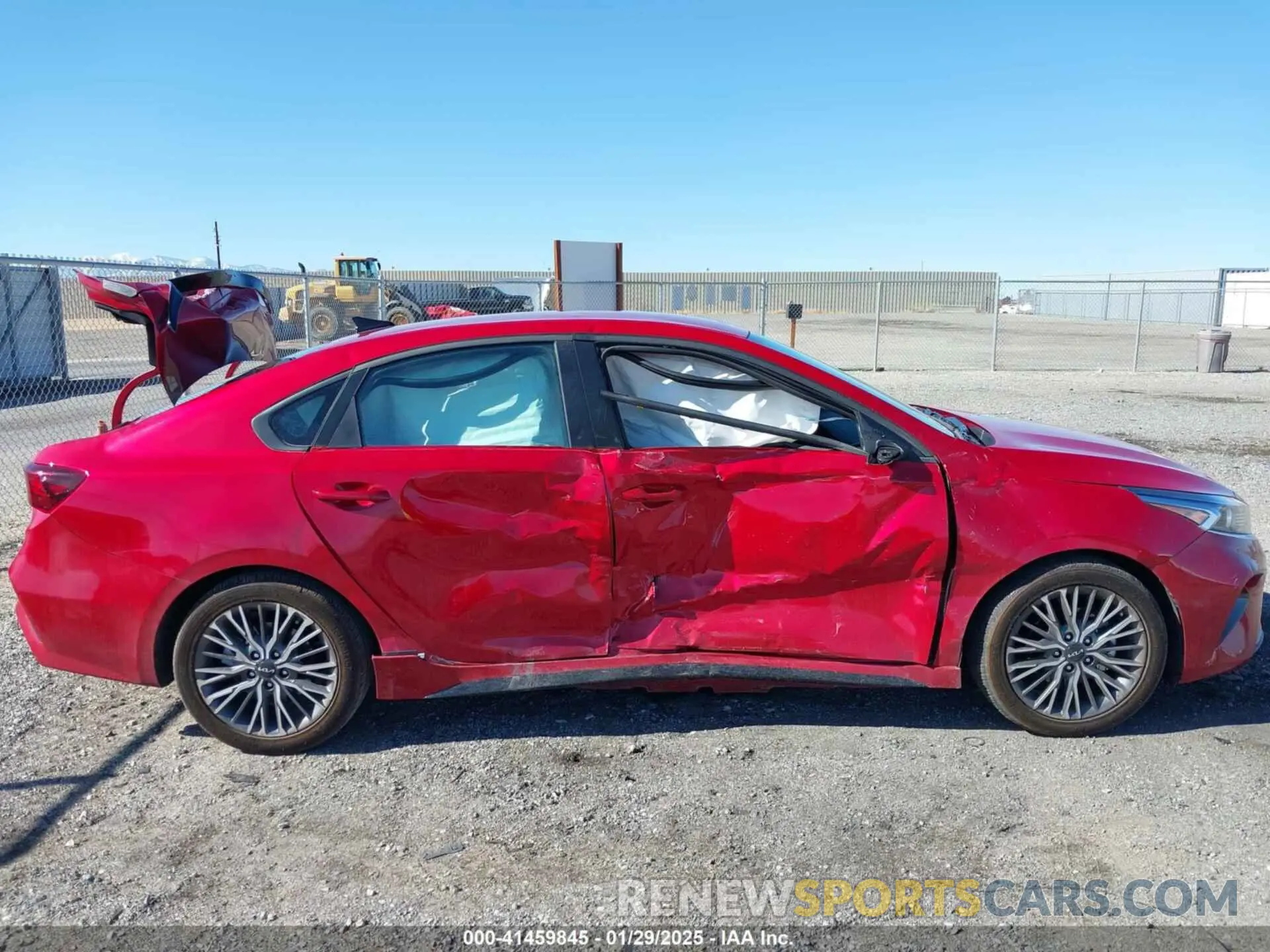 14 fotografías del automóvil dañado 3KPF54AD4RE780612 KIA FORTE 2024