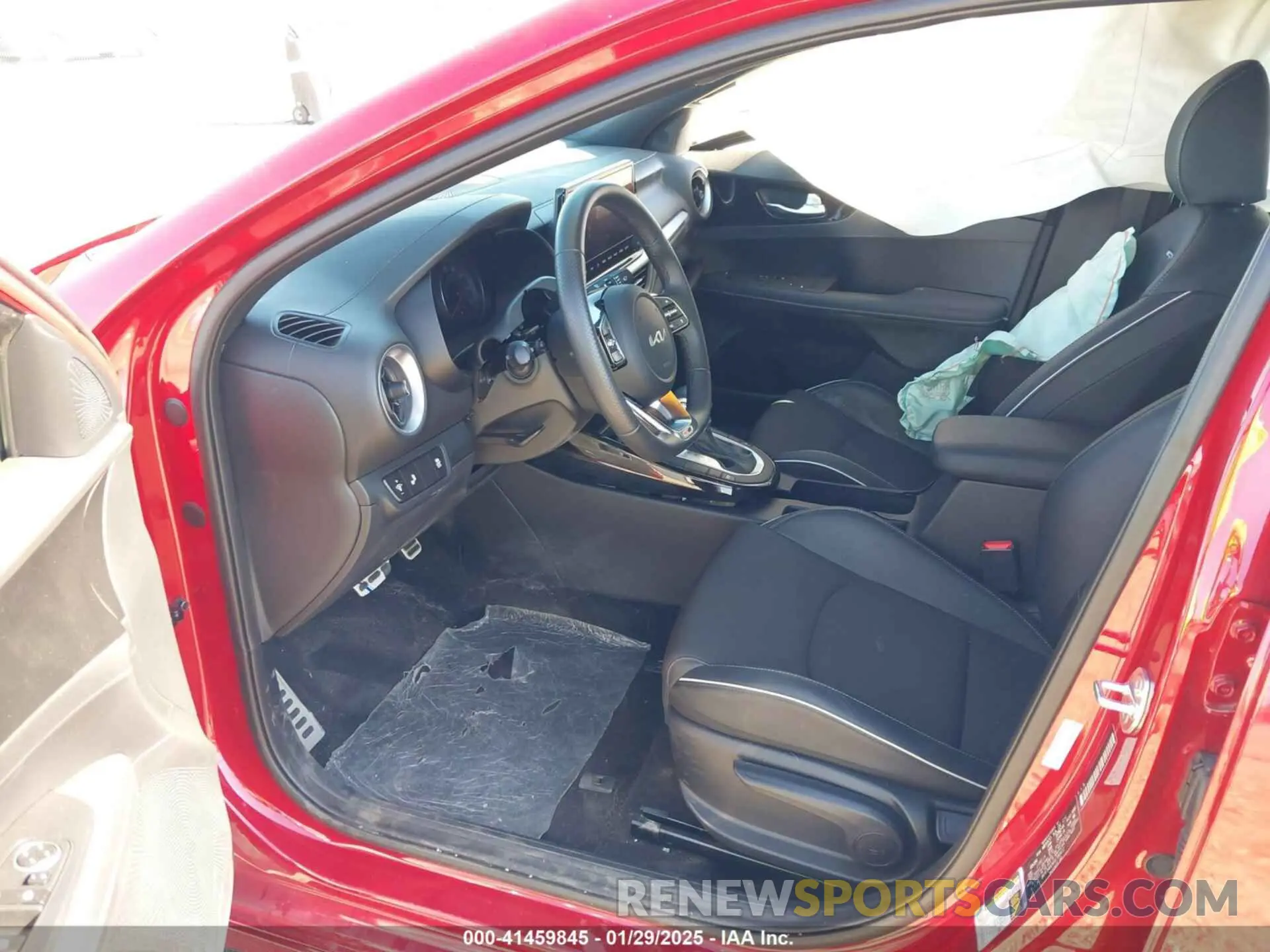 5 fotografías del automóvil dañado 3KPF54AD4RE780612 KIA FORTE 2024
