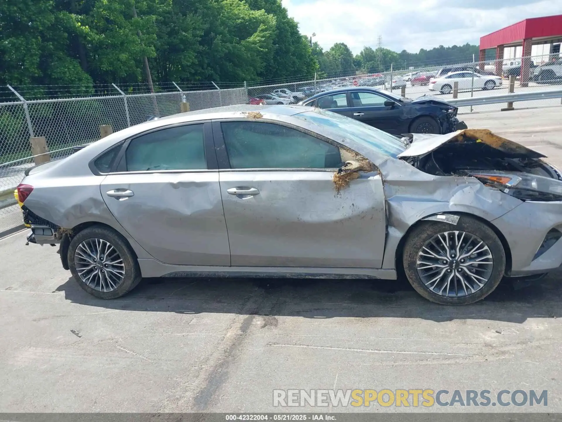 14 fotografías del automóvil dañado 3KPF54AD4RE814452 KIA FORTE 2024