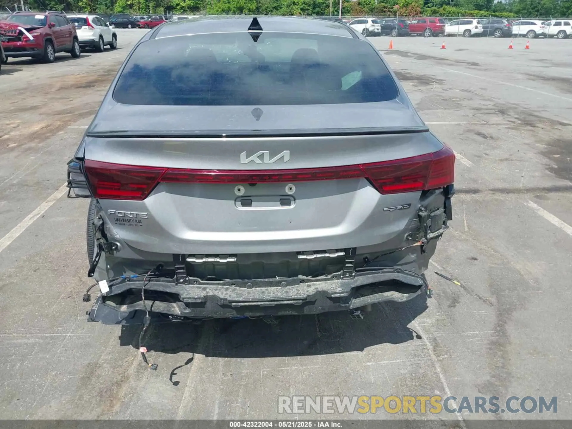 17 fotografías del automóvil dañado 3KPF54AD4RE814452 KIA FORTE 2024