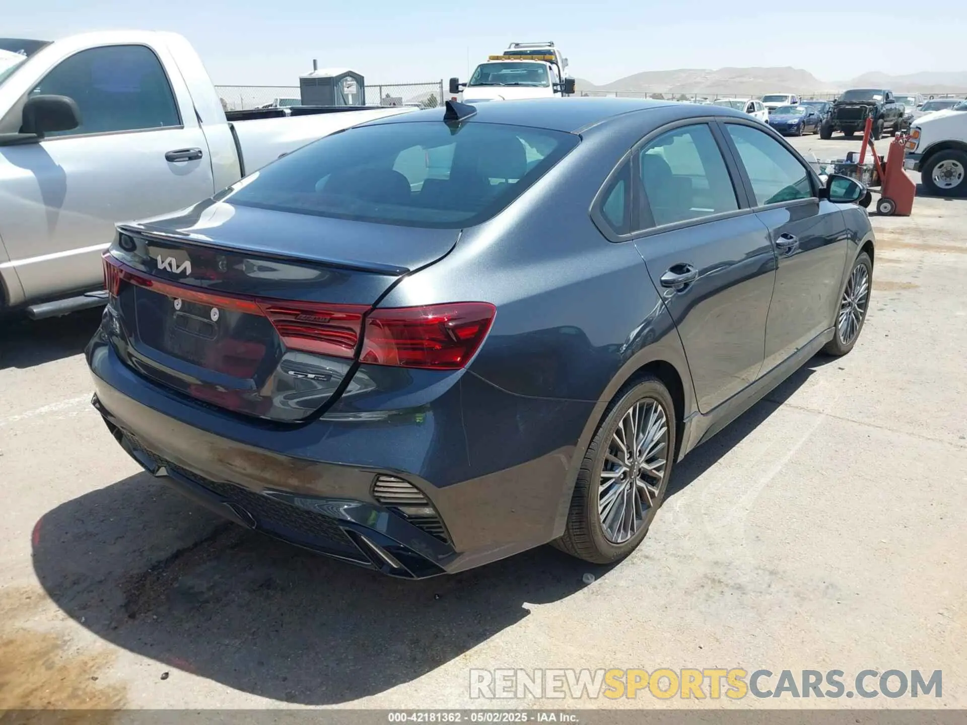 4 fotografías del automóvil dañado 3KPF54AD5RE729166 KIA FORTE 2024