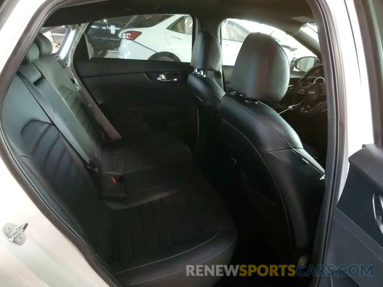 10 fotografías del automóvil dañado 3KPF54AD5RE770106 KIA FORTE 2024