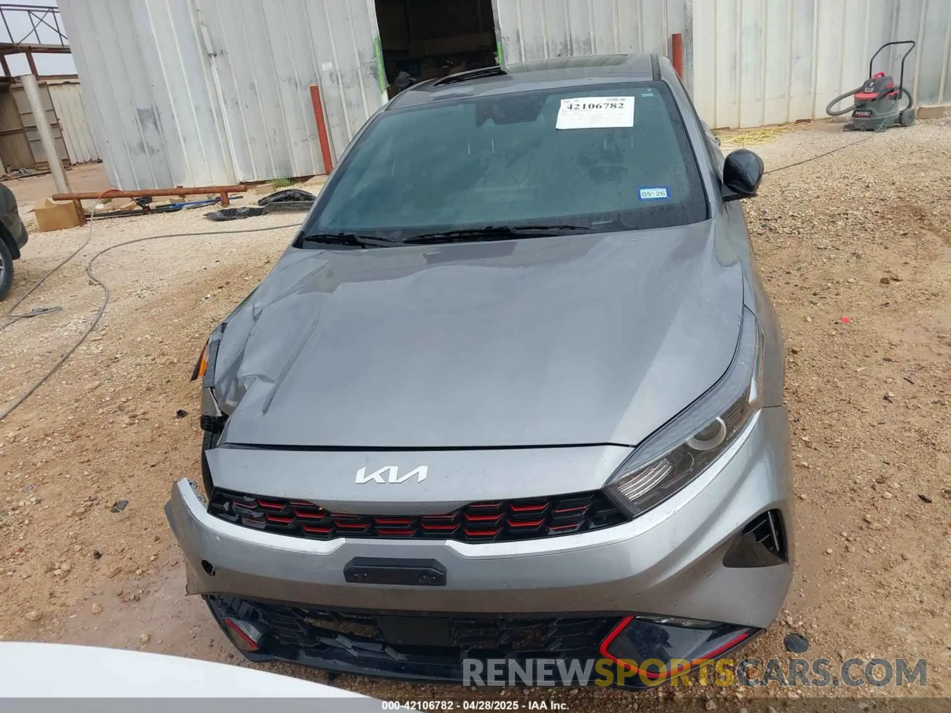 12 fotografías del automóvil dañado 3KPF54AD5RE781672 KIA FORTE 2024