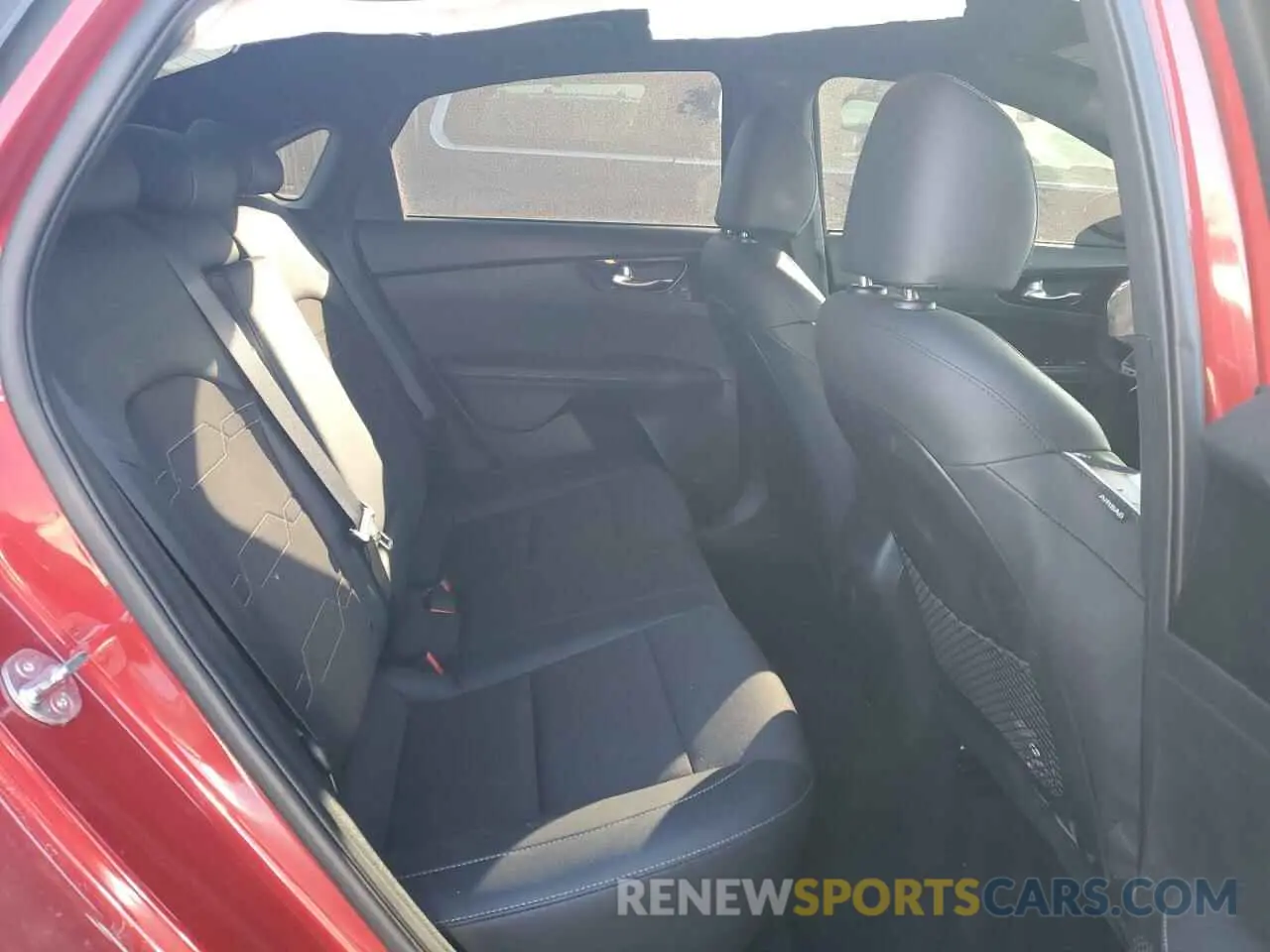 10 fotografías del automóvil dañado 3KPF54AD5RE801998 KIA FORTE 2024