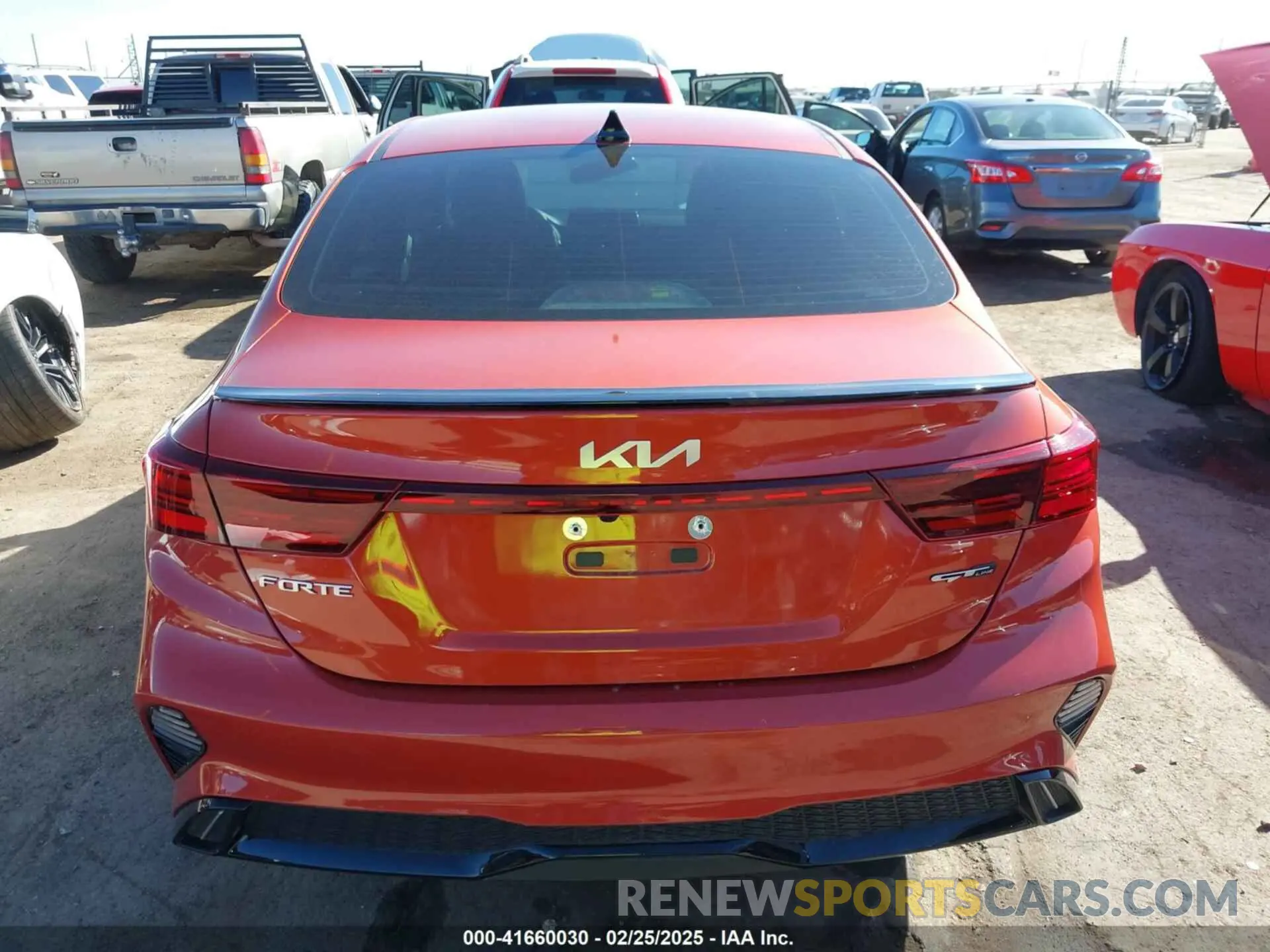 17 fotografías del automóvil dañado 3KPF54AD6RE697439 KIA FORTE 2024