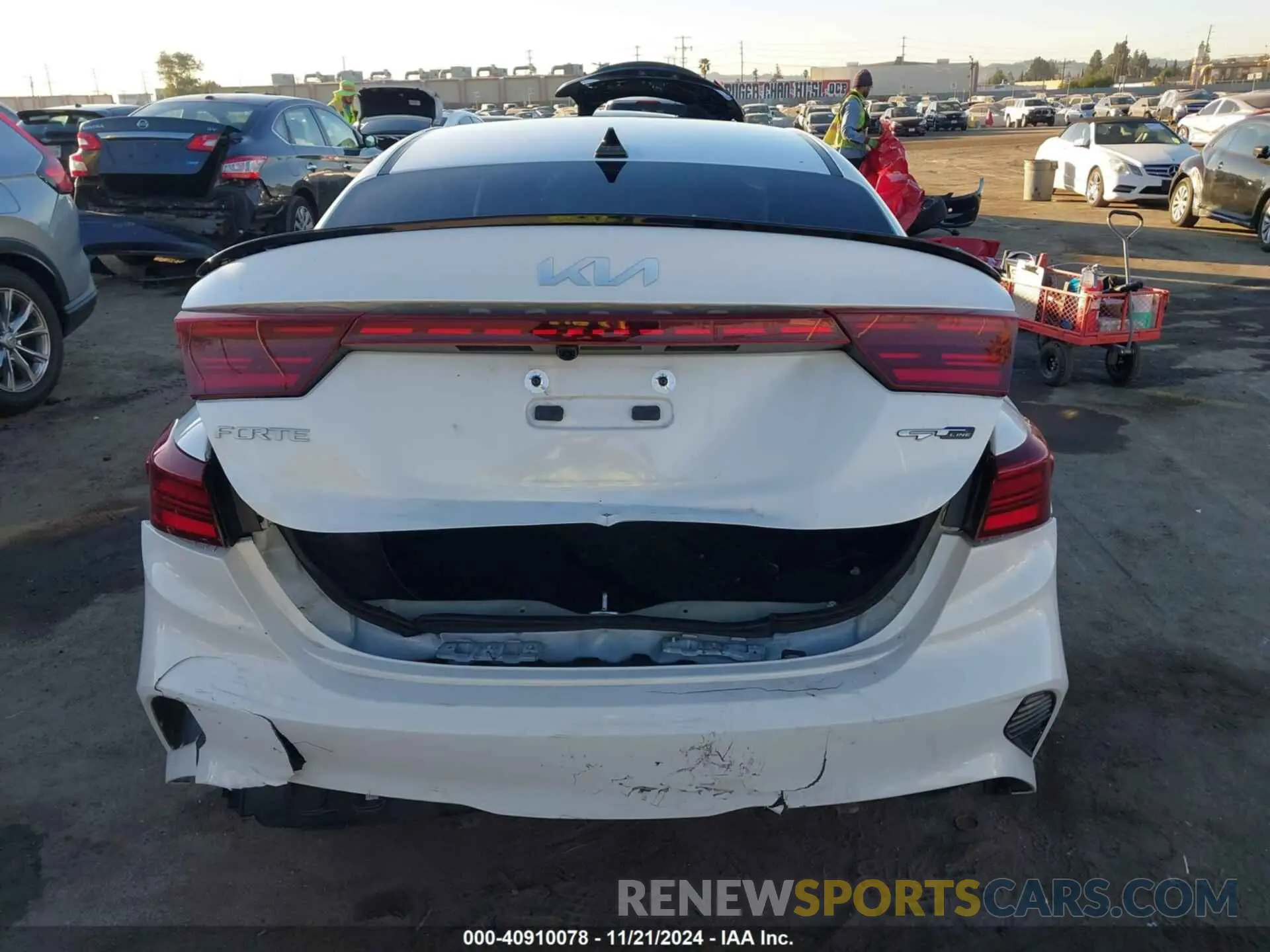 17 fotografías del automóvil dañado 3KPF54AD6RE701148 KIA FORTE 2024