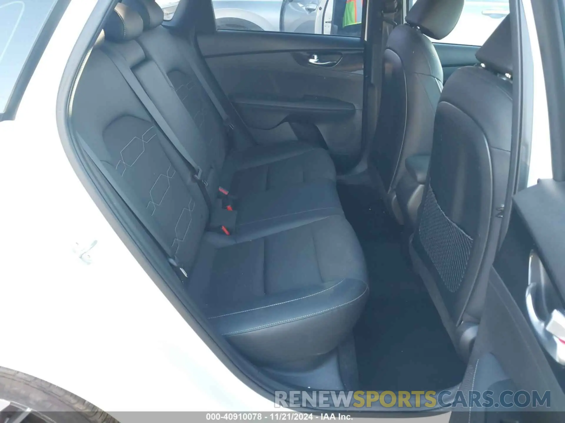 8 fotografías del automóvil dañado 3KPF54AD6RE701148 KIA FORTE 2024